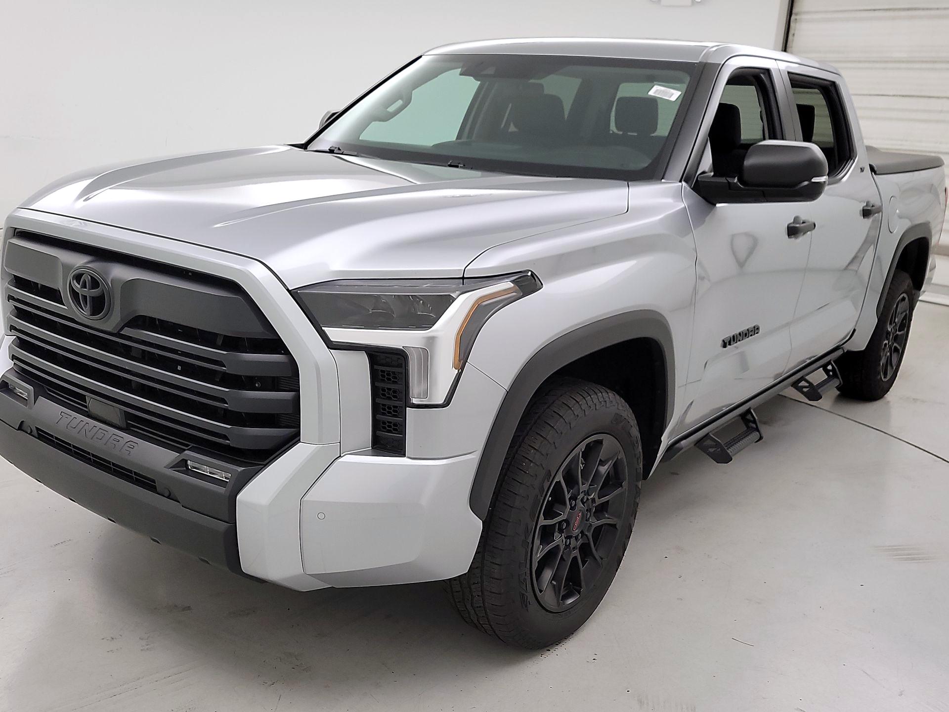 Thumbnail: 2024 Toyota Tundra - 3