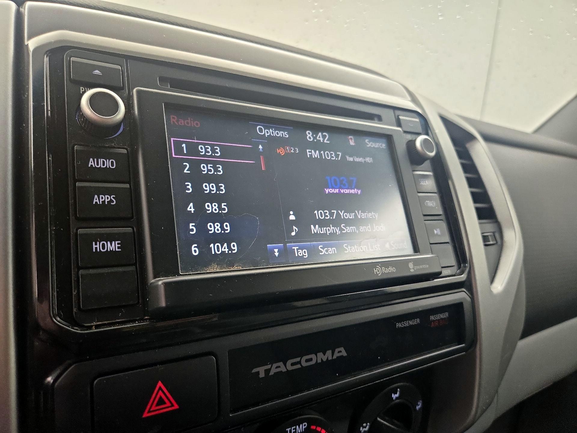 Thumbnail: 2015 Toyota Tacoma - 15