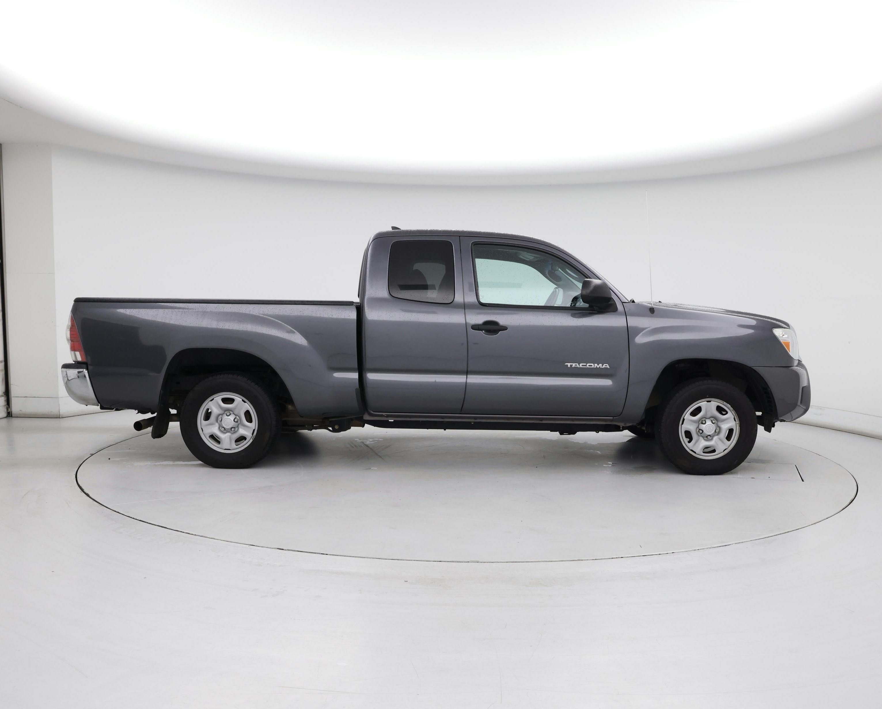 Thumbnail: 2015 Toyota Tacoma - 7