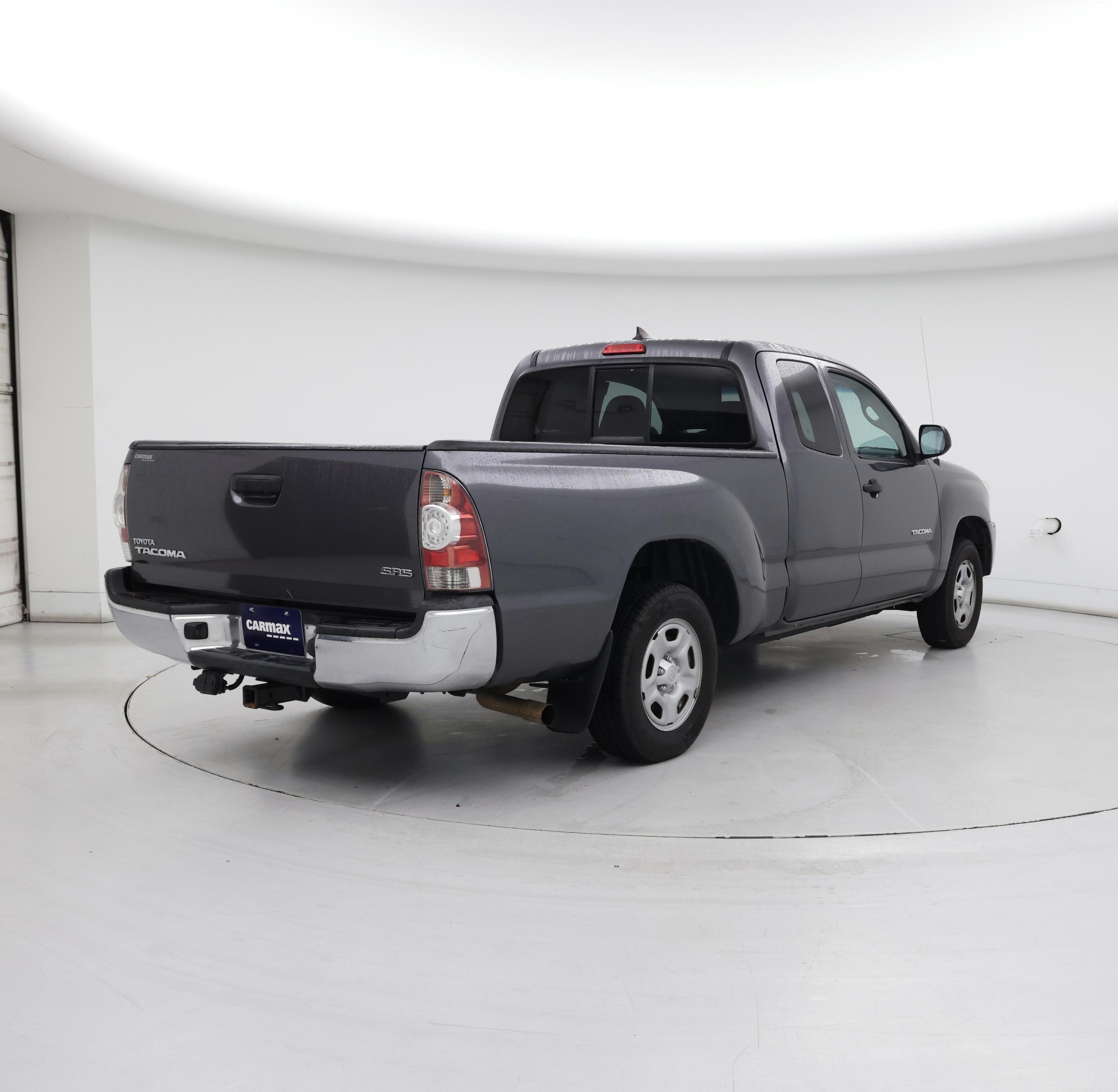 Thumbnail: 2015 Toyota Tacoma - 8