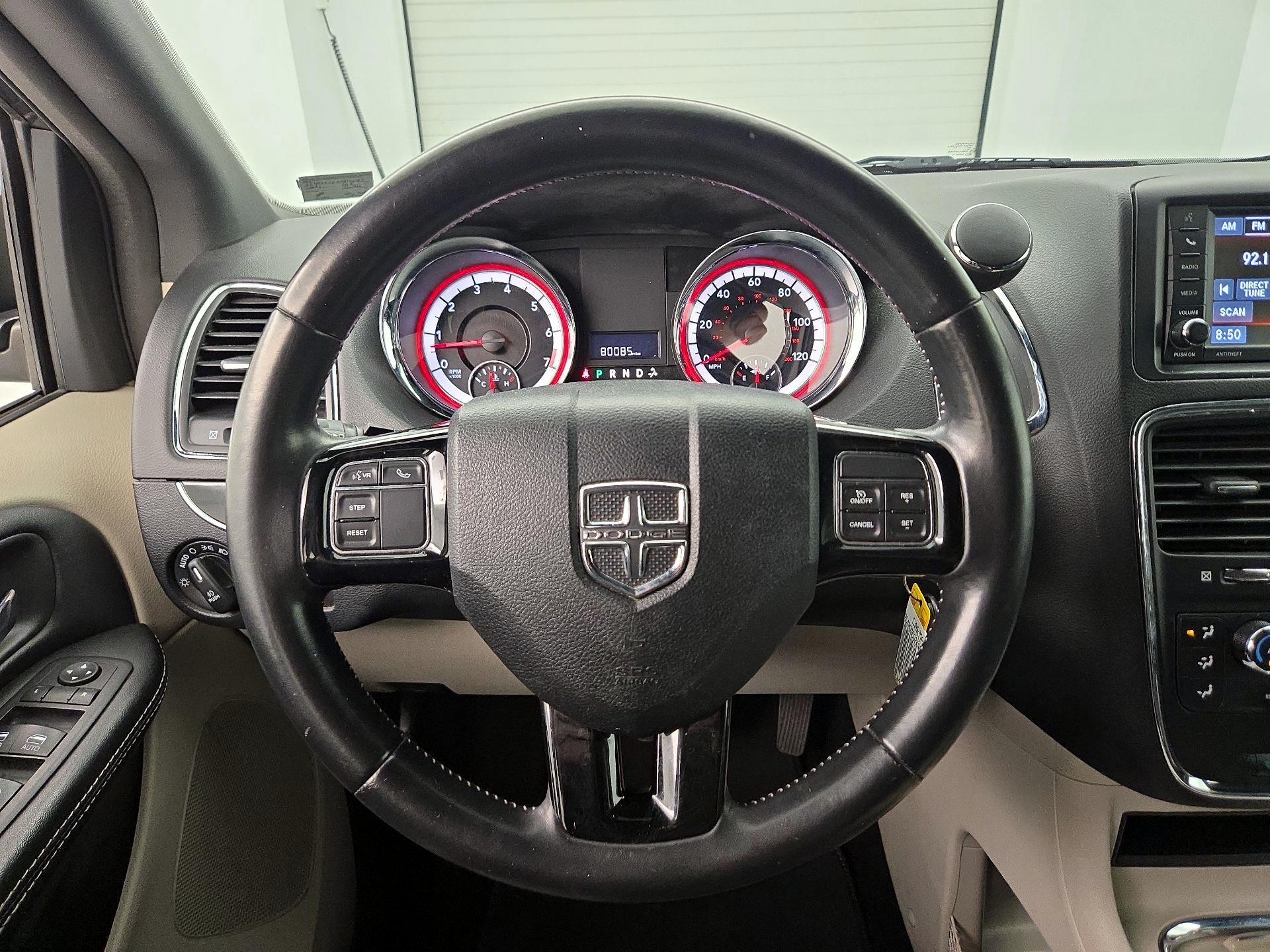 Thumbnail: 2019 Dodge Grand Caravan - 10