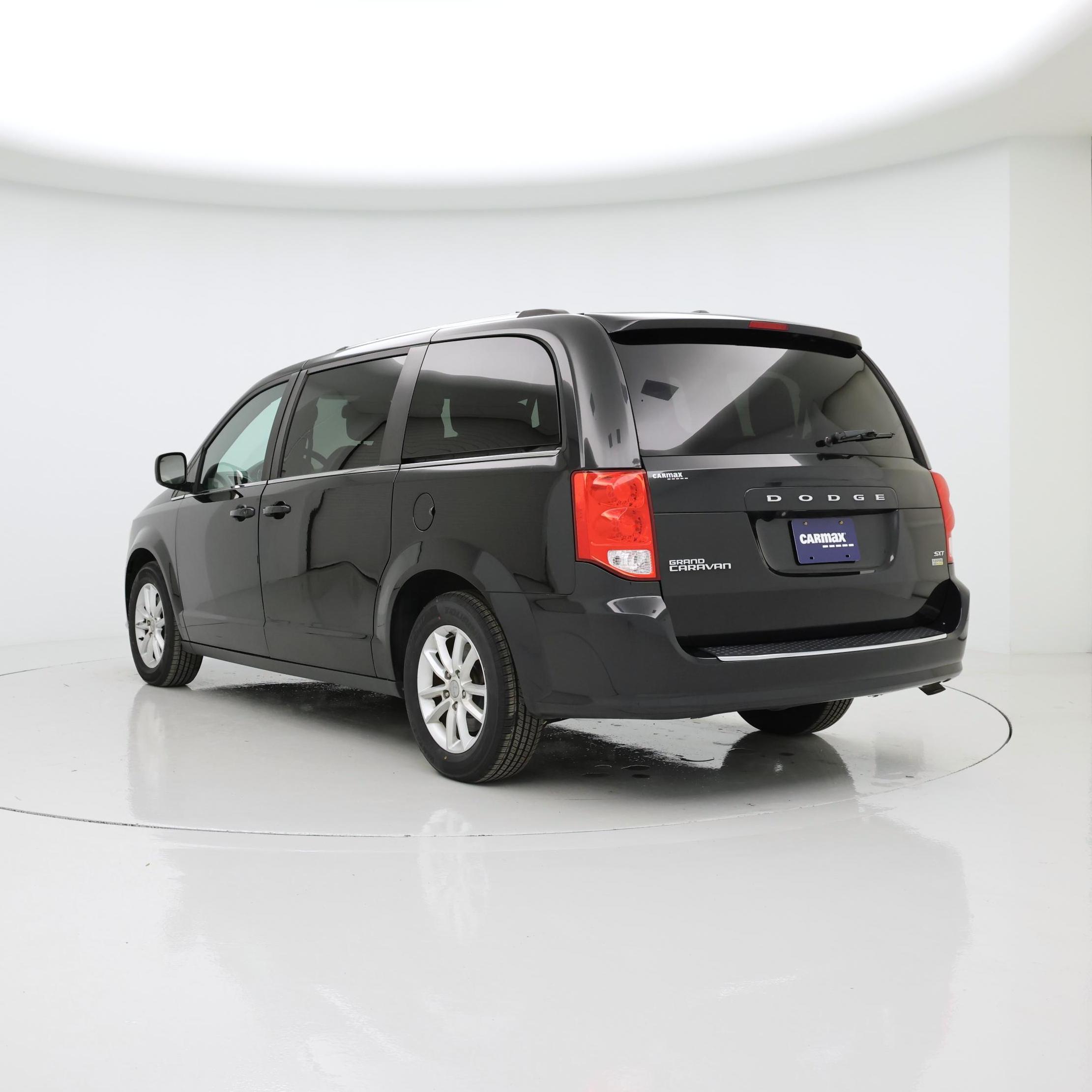 Thumbnail: 2019 Dodge Grand Caravan - 2