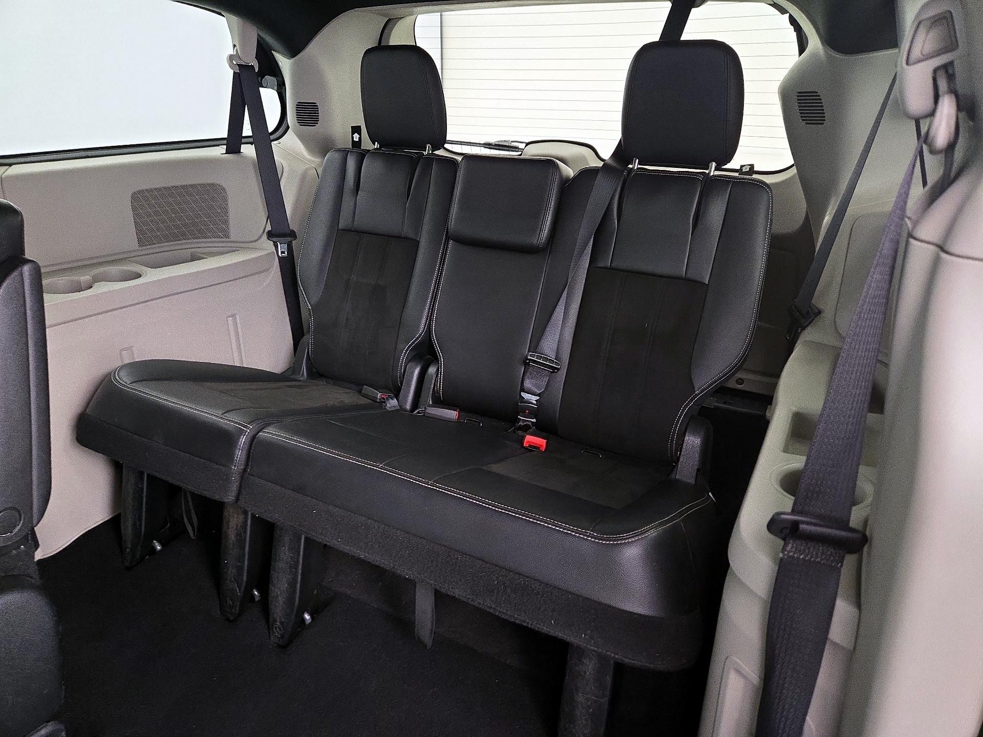 Thumbnail: 2019 Dodge Grand Caravan - 20