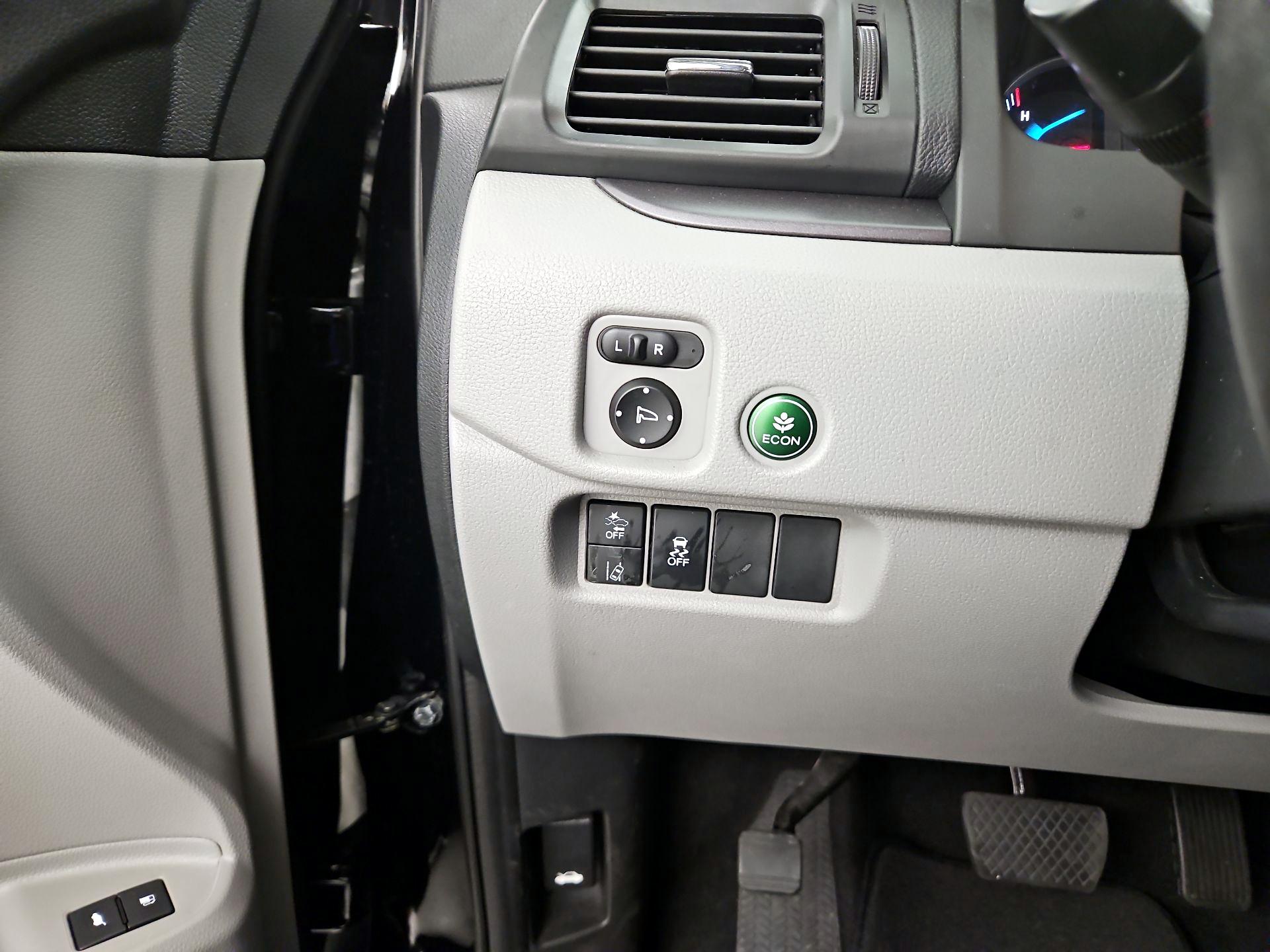 Thumbnail: 2019 Honda Pilot - 13