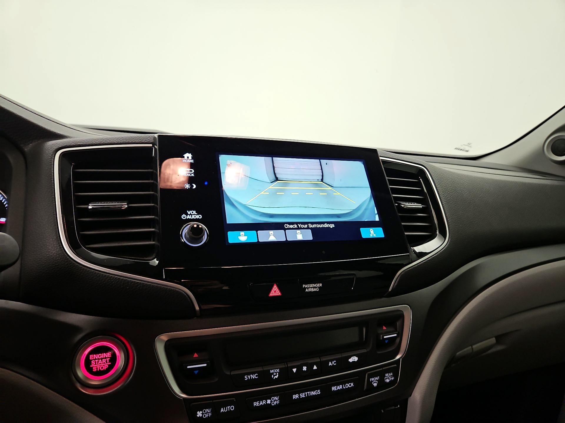 Thumbnail: 2019 Honda Pilot - 14