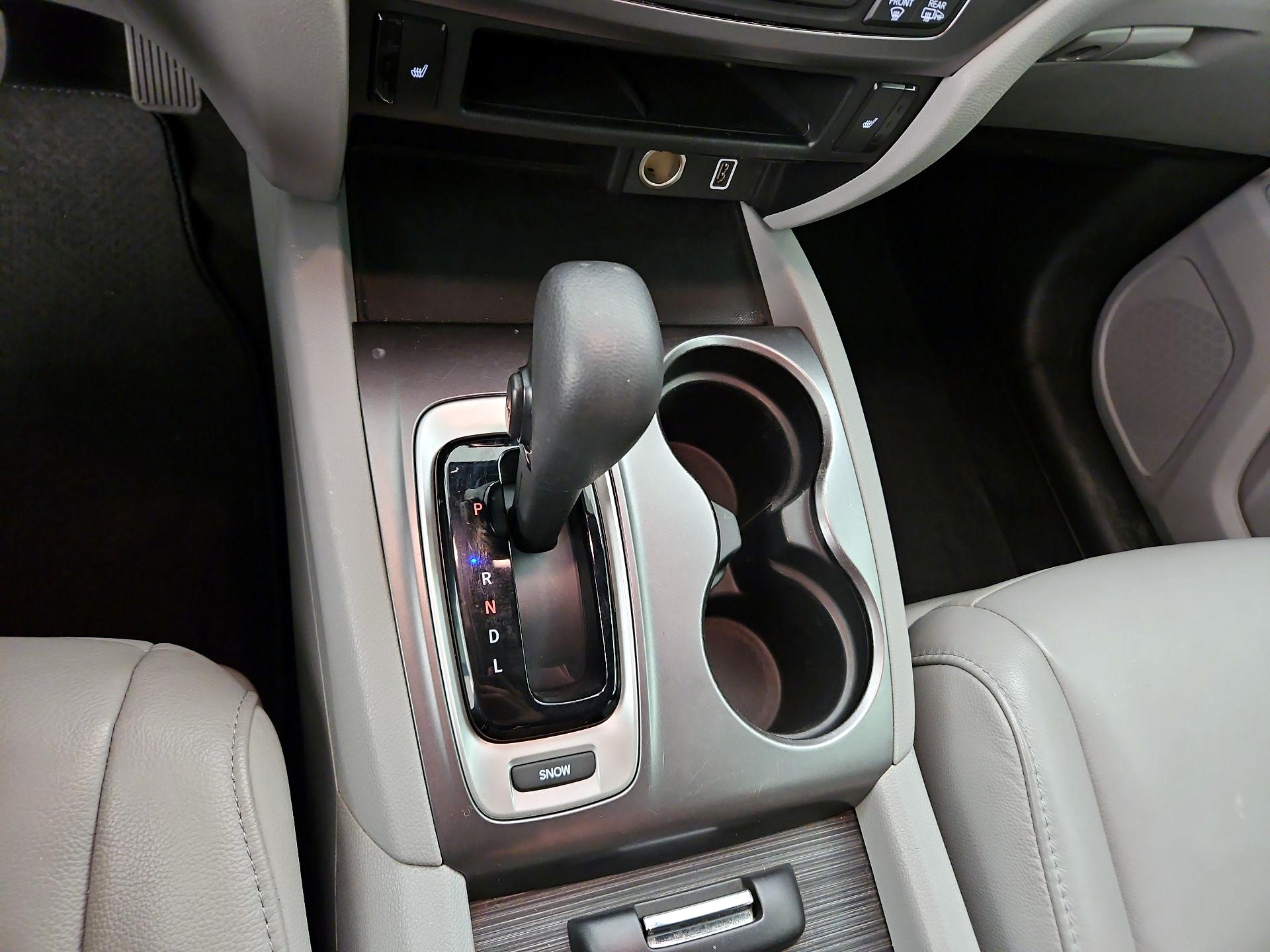 Thumbnail: 2019 Honda Pilot - 17