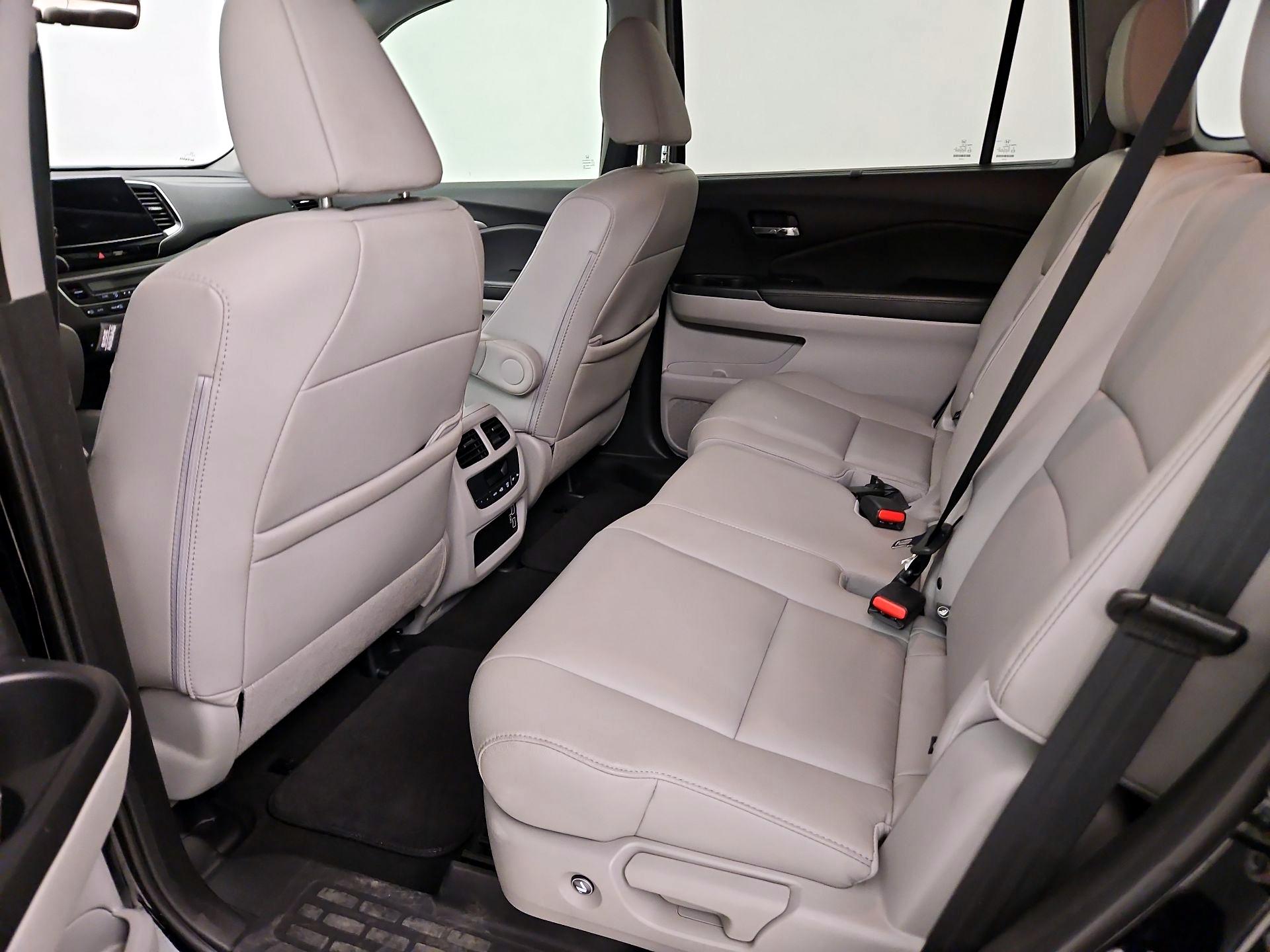 Thumbnail: 2019 Honda Pilot - 20