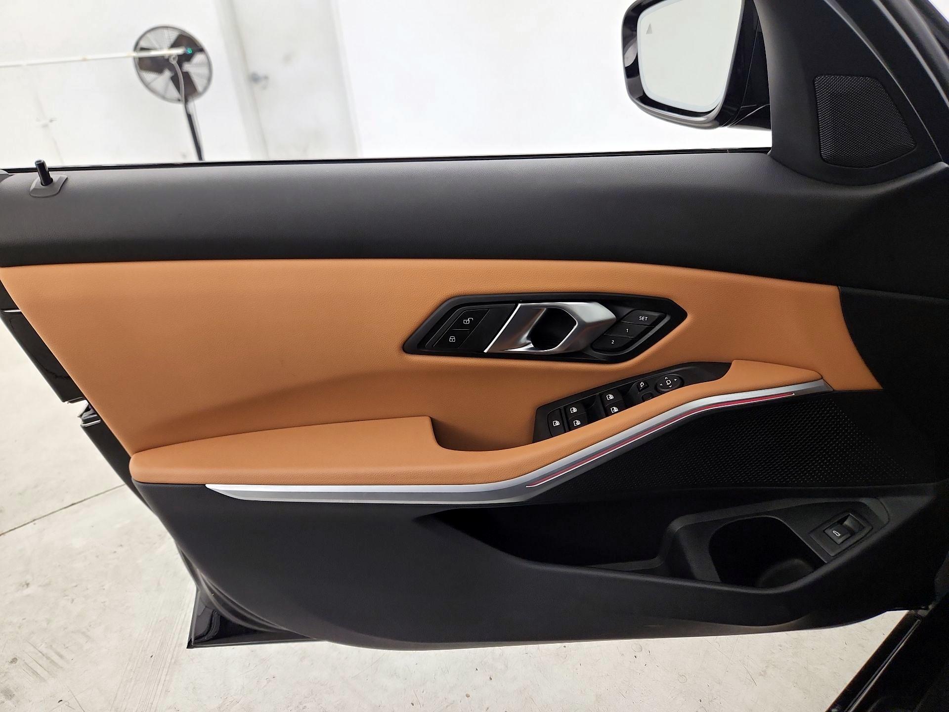 Thumbnail: 2024 BMW 3 Series - 12