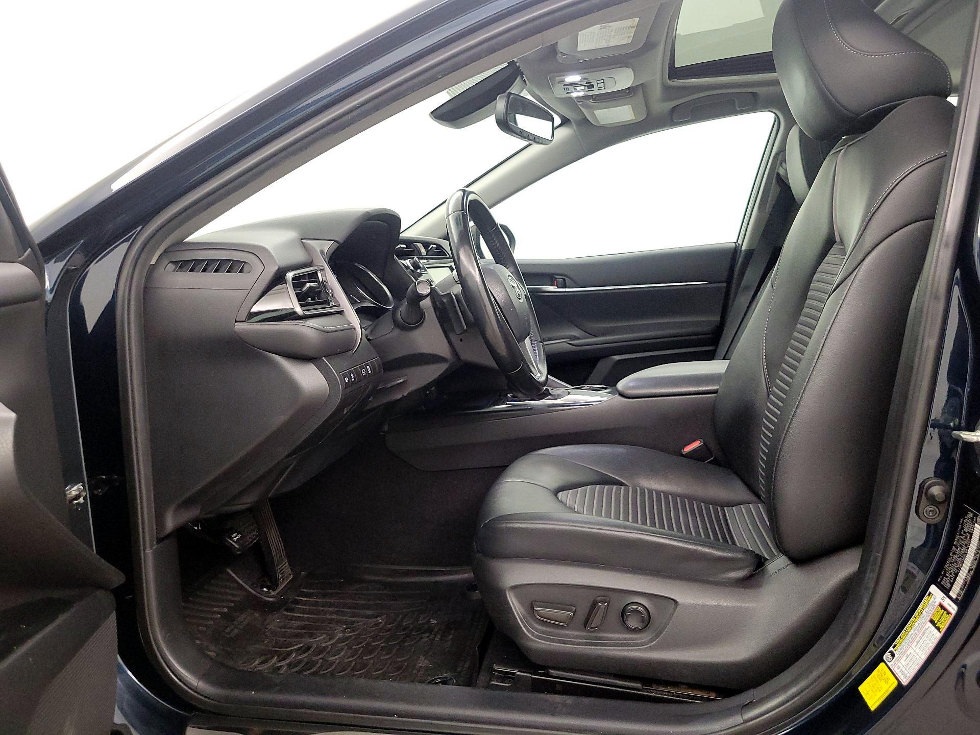 Thumbnail: 2020 Toyota Camry - 11