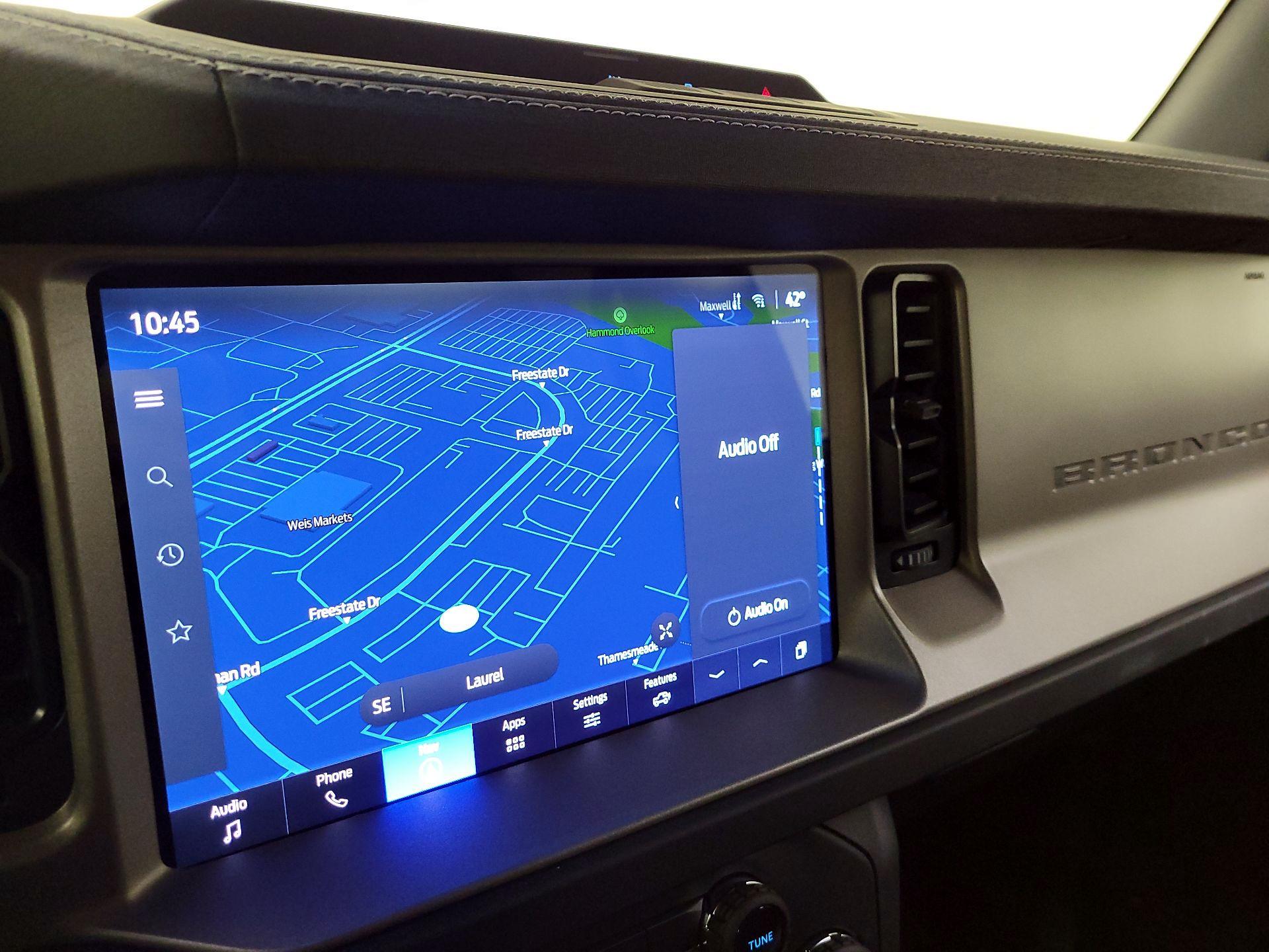 Thumbnail: 2025 Ford Bronco - 14