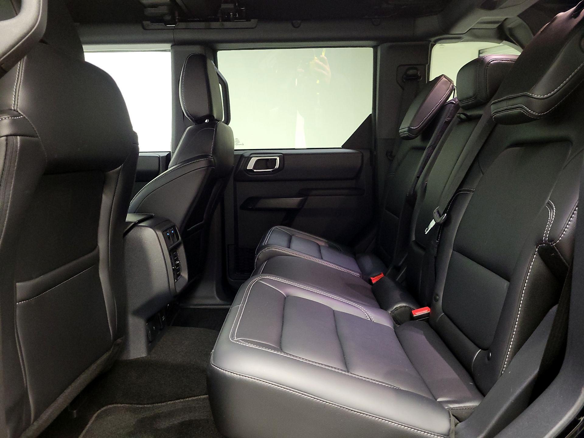 Thumbnail: 2025 Ford Bronco - 20