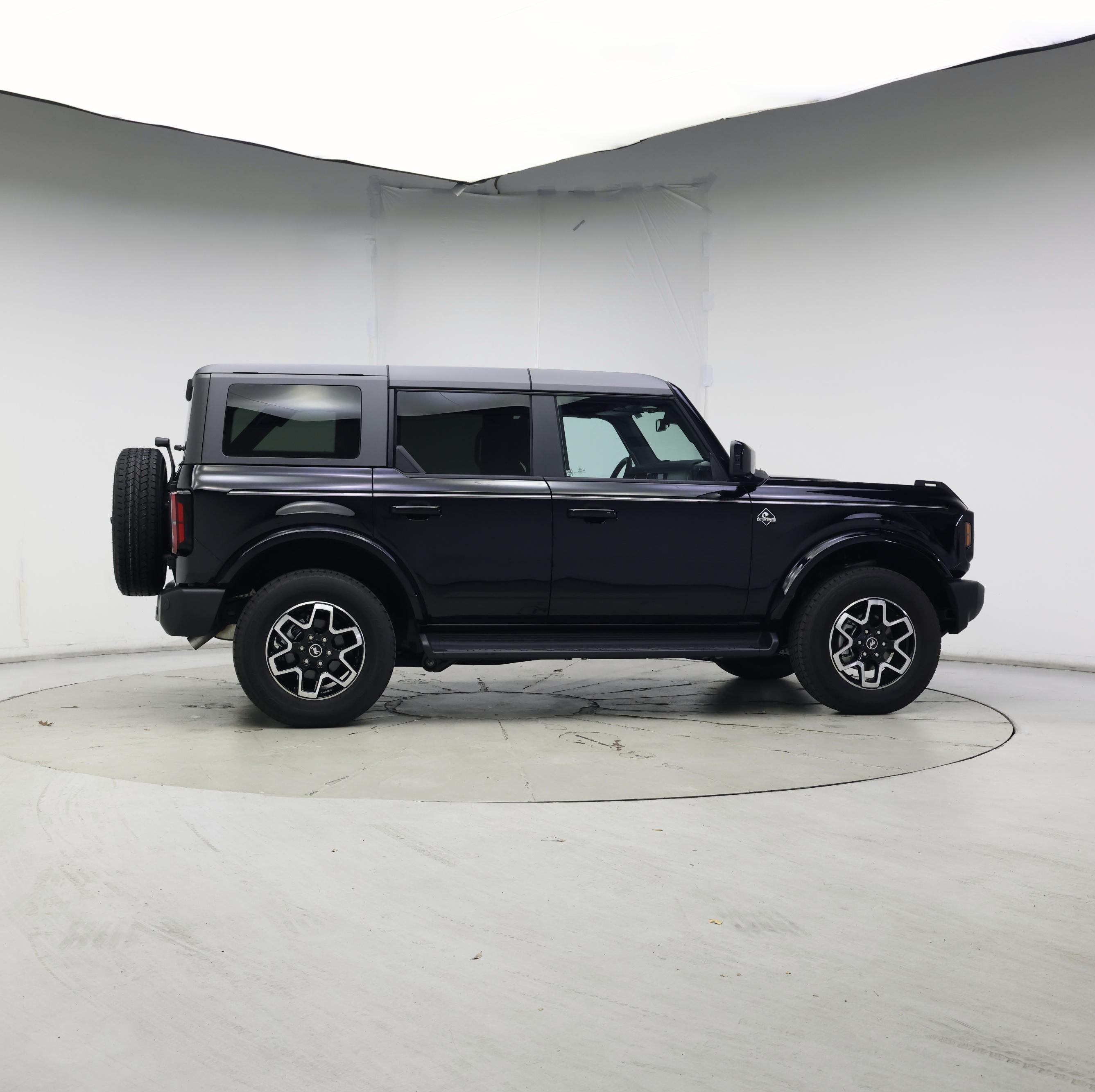 Thumbnail: 2025 Ford Bronco - 7