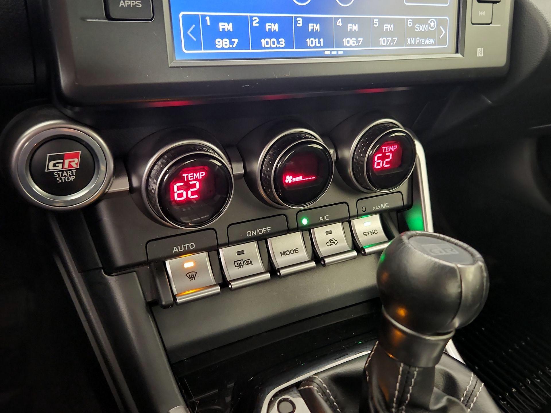 Thumbnail: 2023 Toyota GR86 - 16