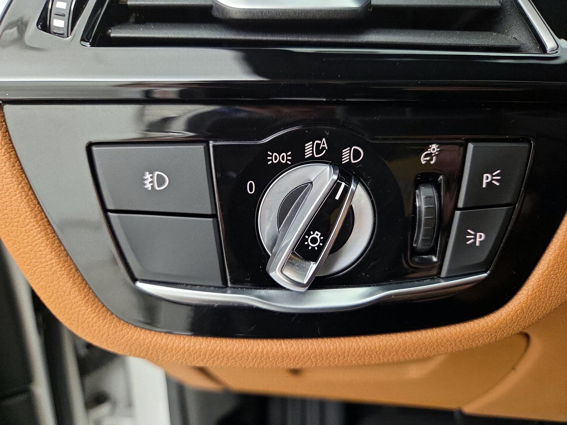 Thumbnail: 2018 BMW 5 Series - 13