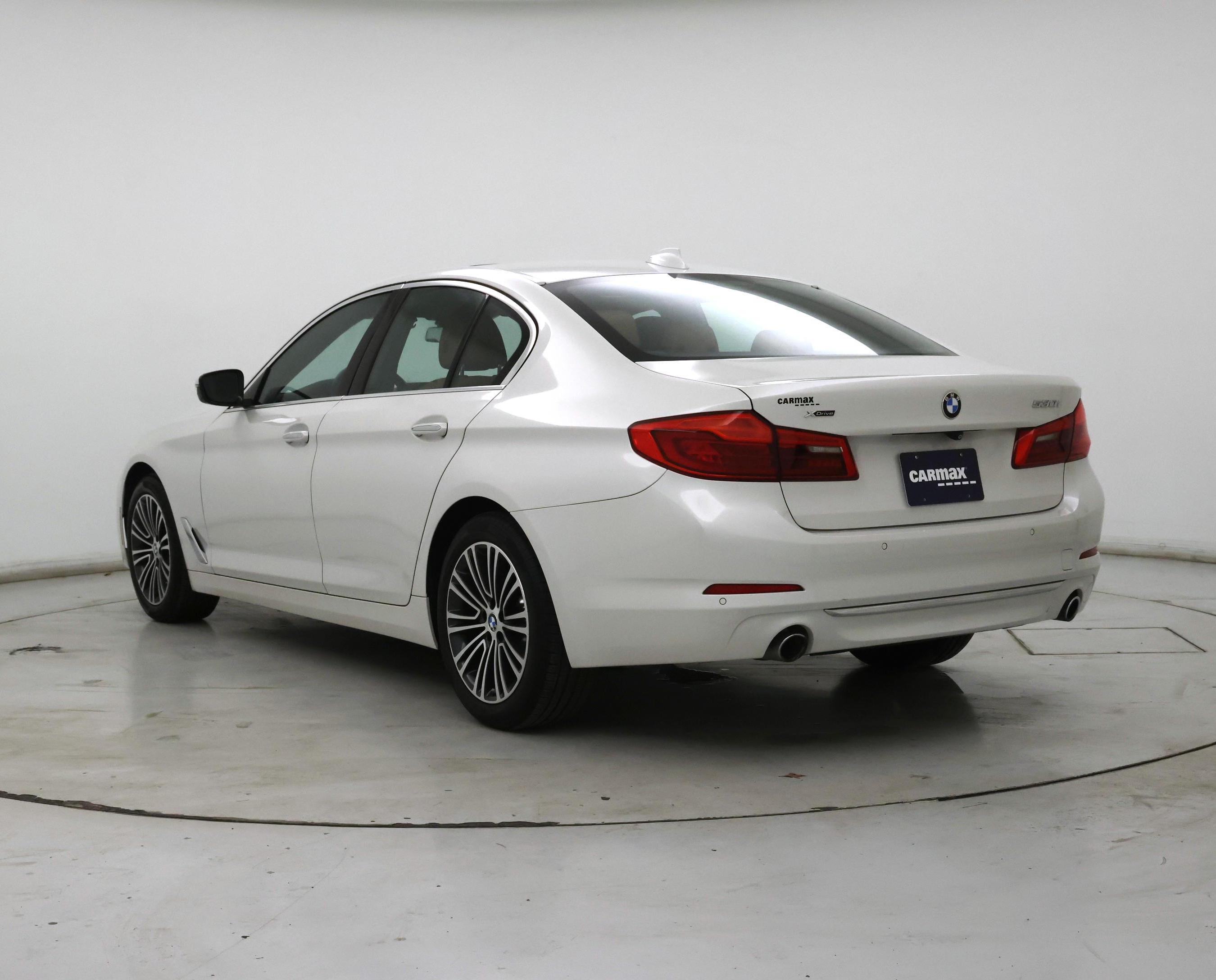 Thumbnail: 2018 BMW 5 Series - 2