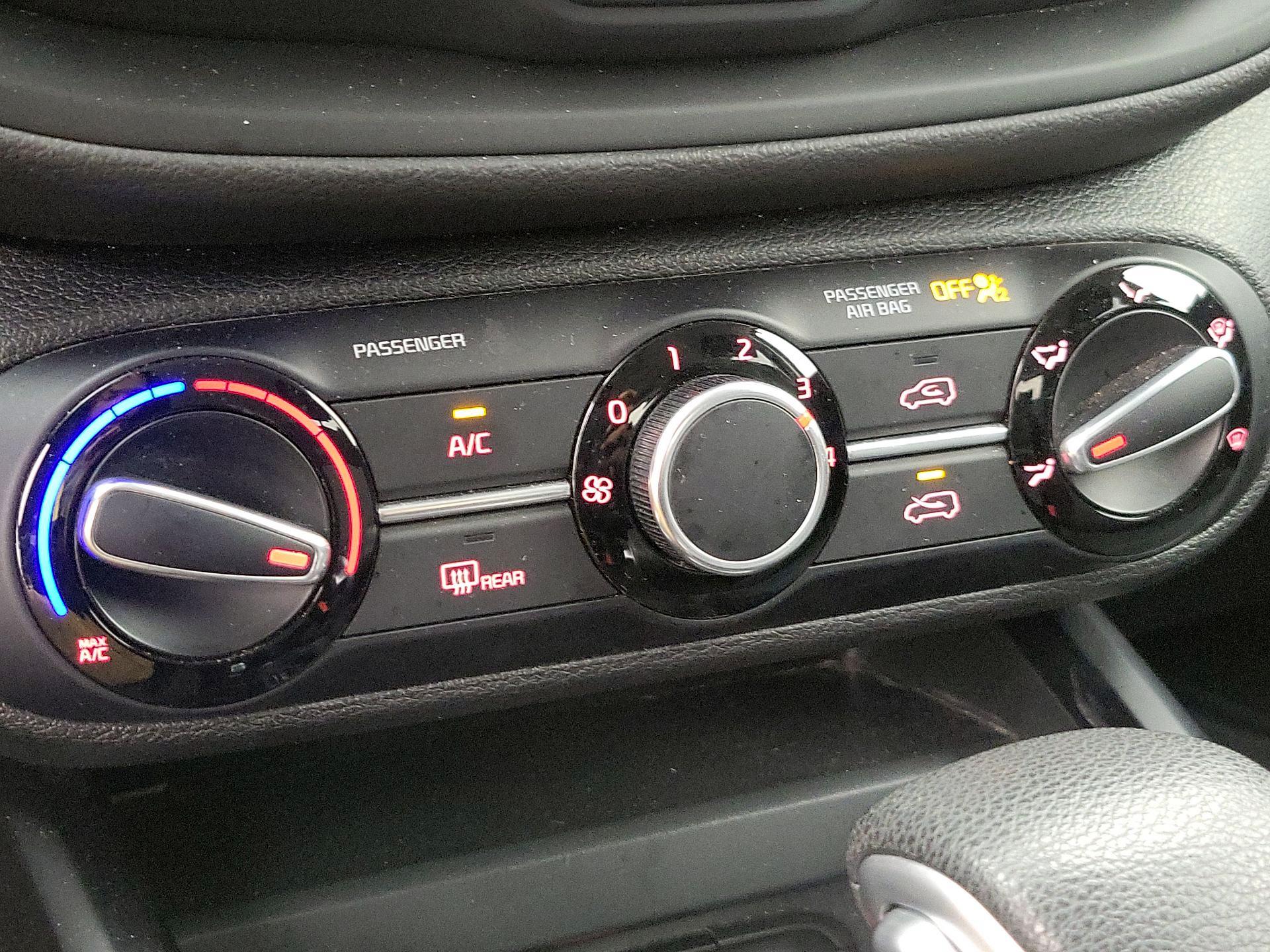 Thumbnail: 2021 Kia Soul - 16