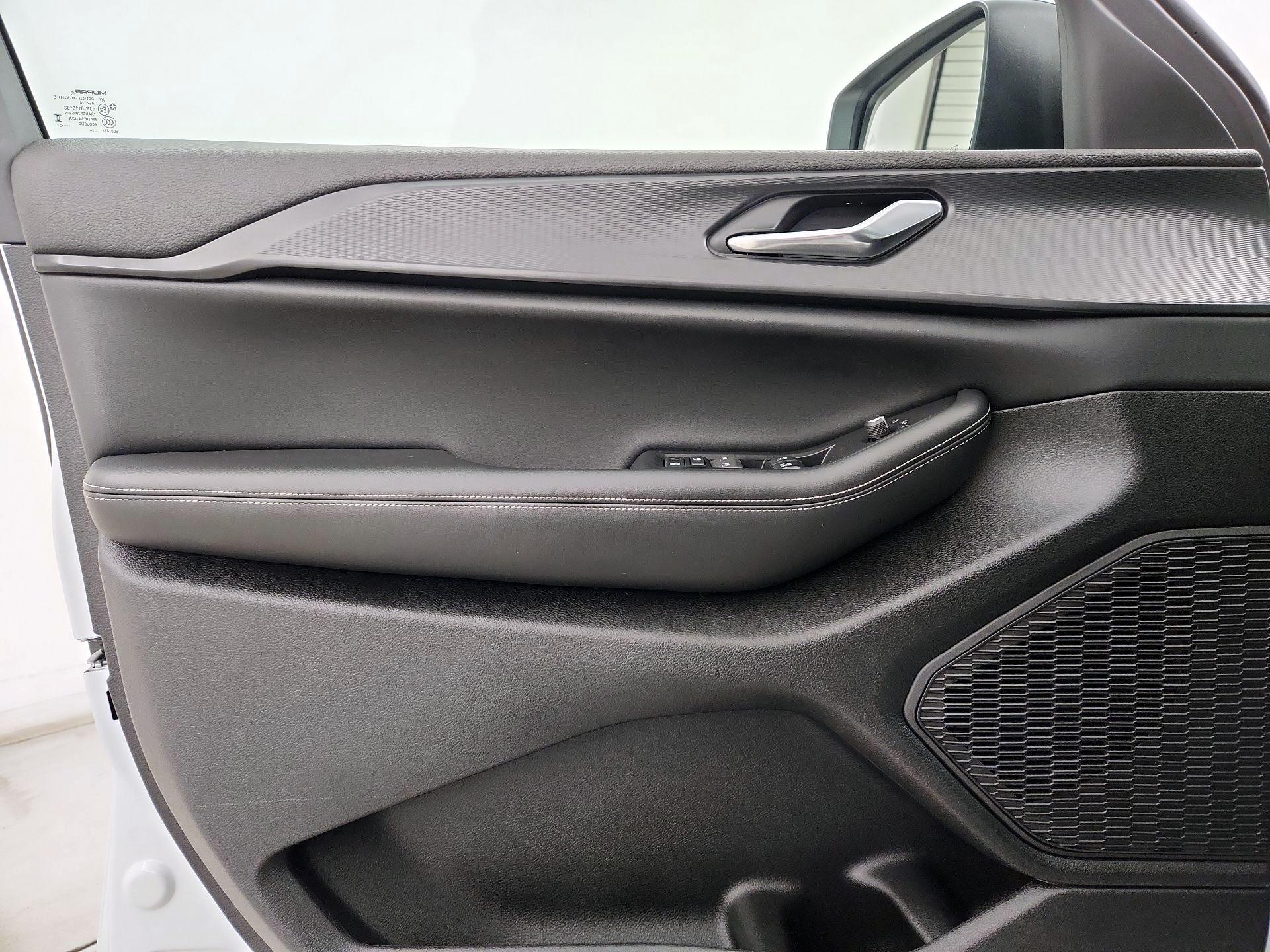 Thumbnail: 2024 Jeep Grand Cherokee - 12