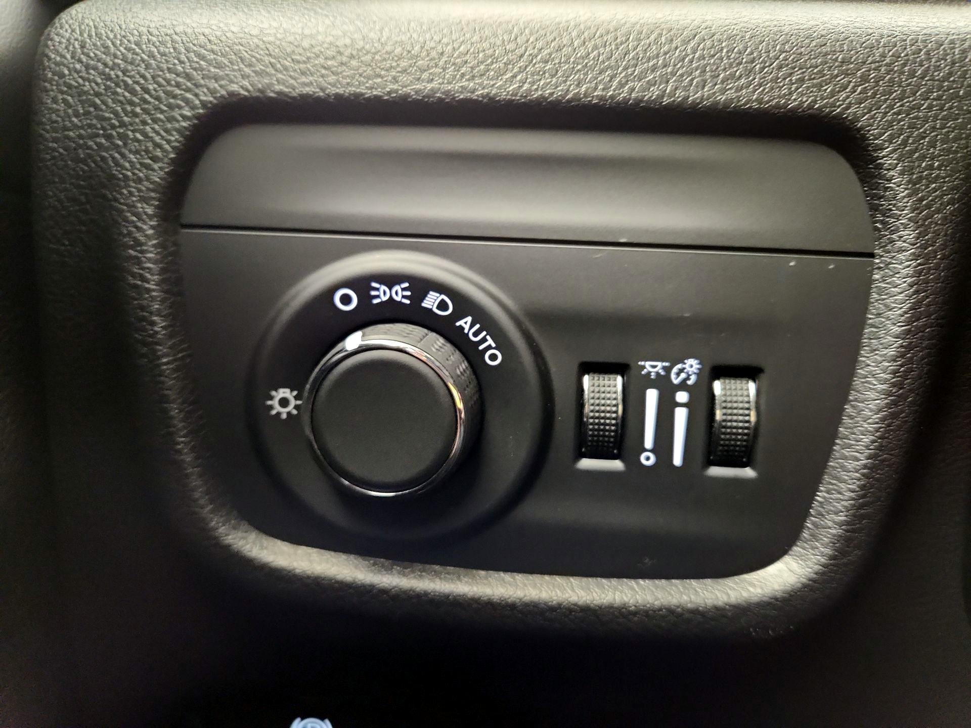 Thumbnail: 2024 Jeep Grand Cherokee - 13