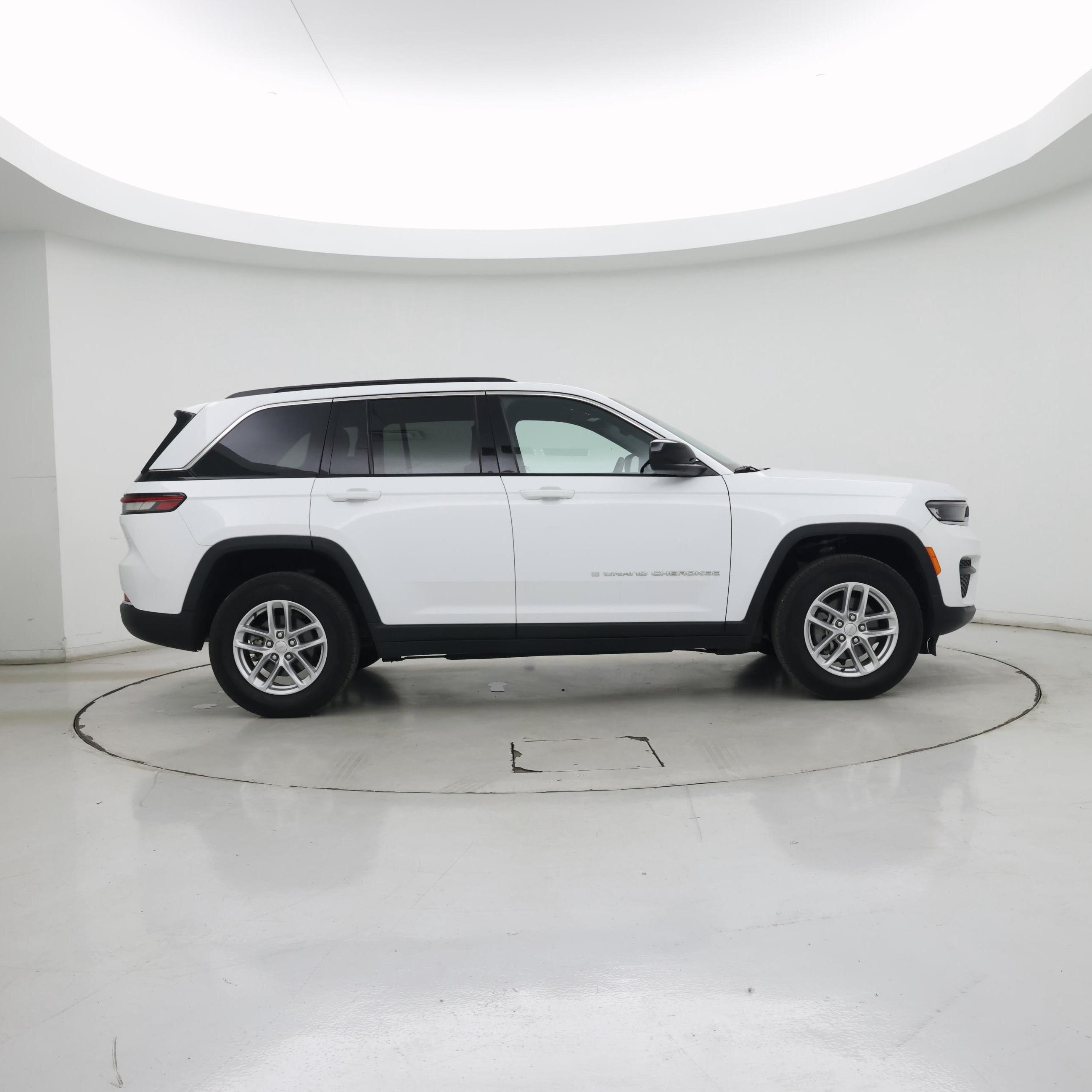 Thumbnail: 2024 Jeep Grand Cherokee - 7