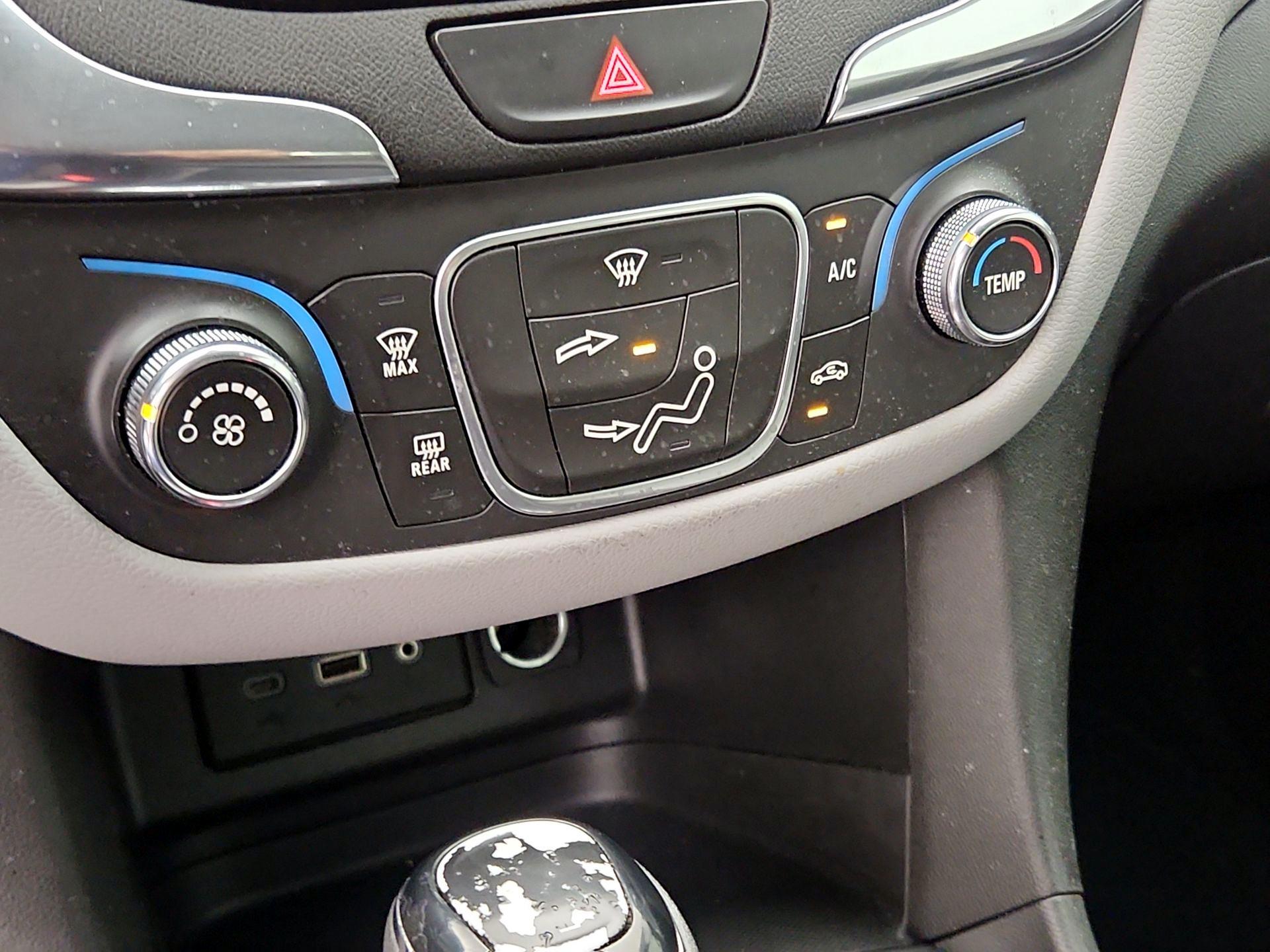 Thumbnail: 2020 Chevrolet Equinox - 16