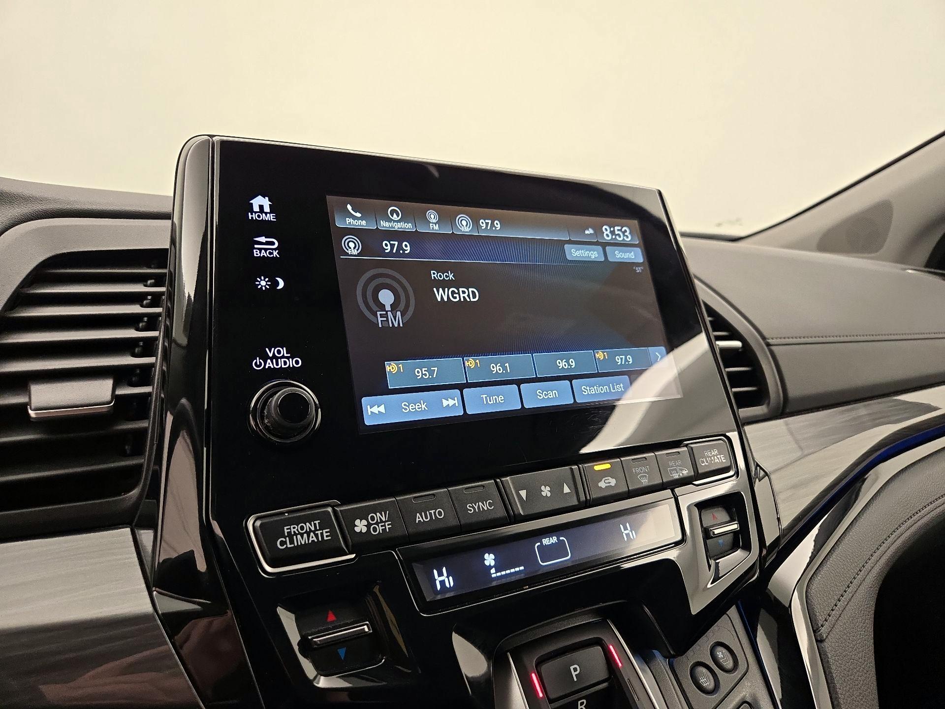 Thumbnail: 2022 Honda Odyssey - 16