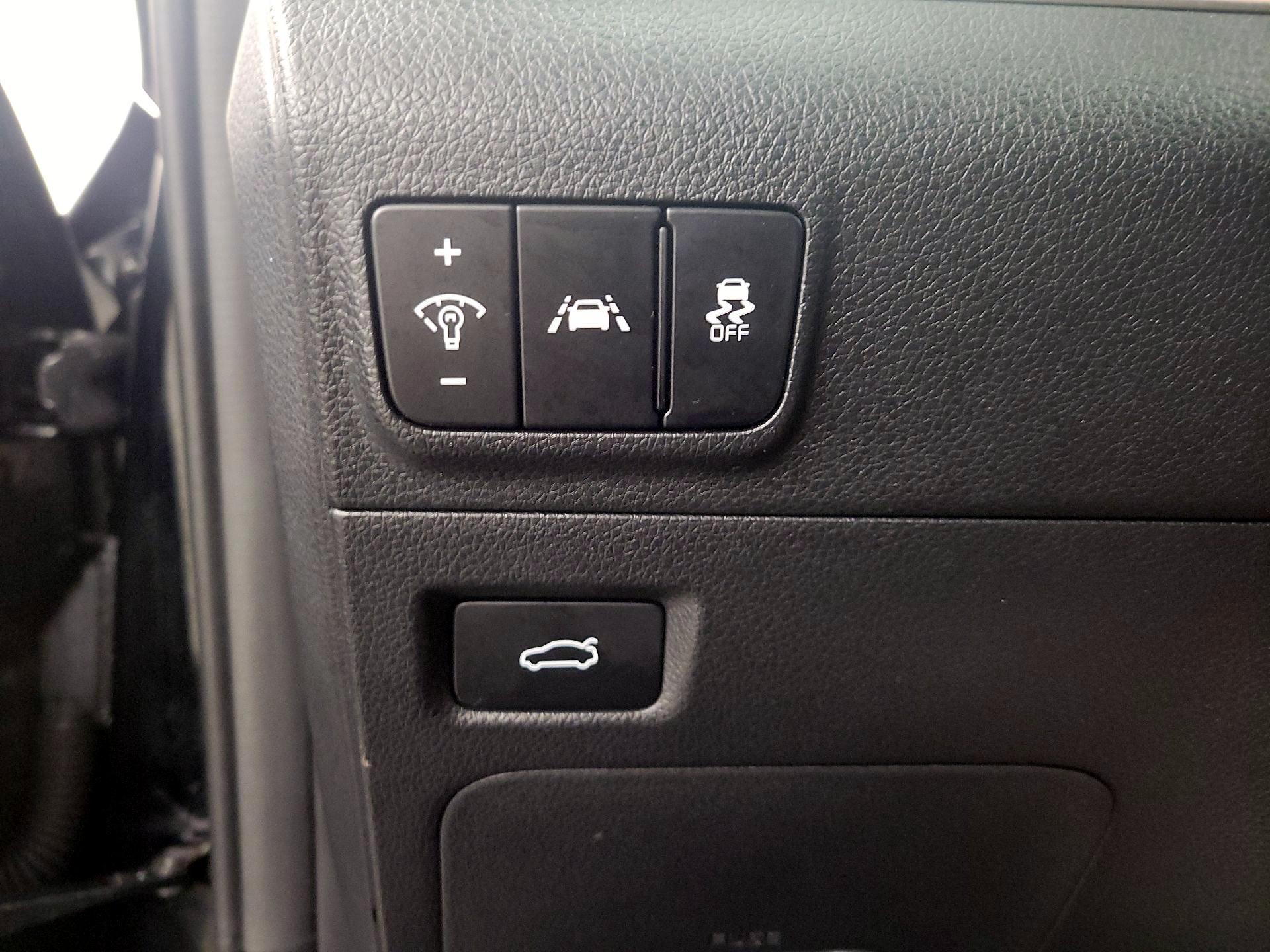 Thumbnail: 2022 Kia K5 - 13