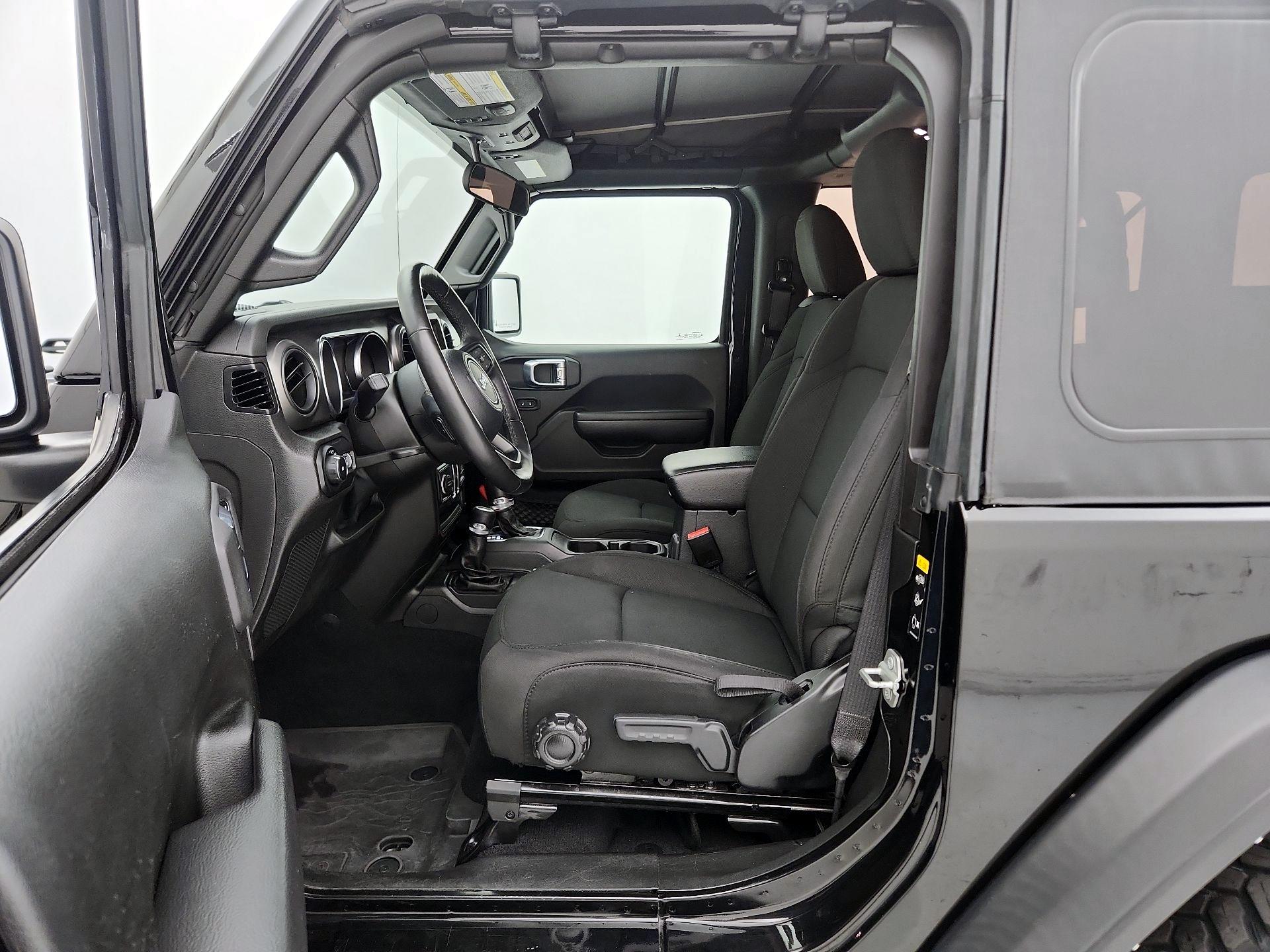 Thumbnail: 2022 Jeep Wrangler - 11