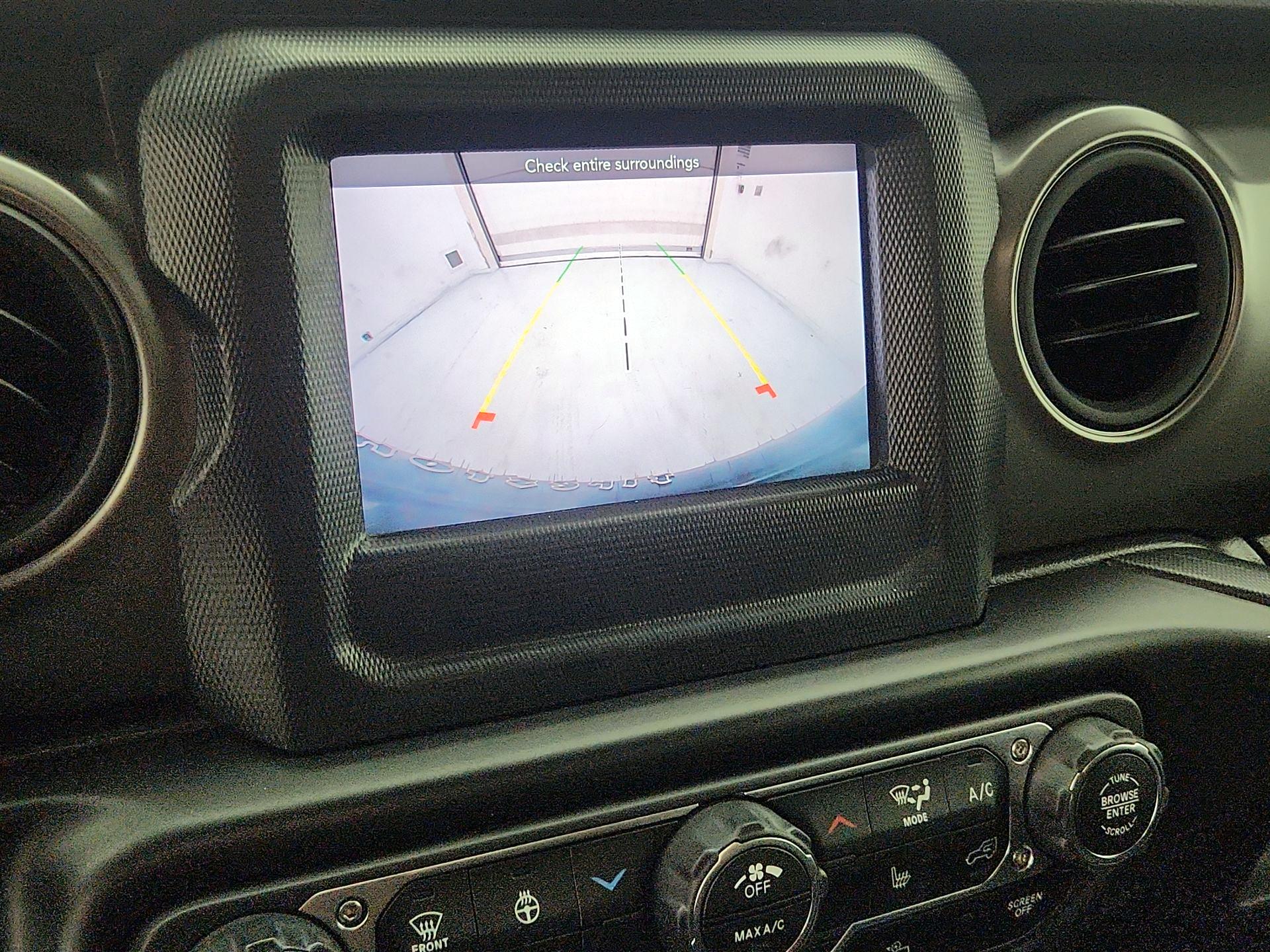 Thumbnail: 2022 Jeep Wrangler - 14