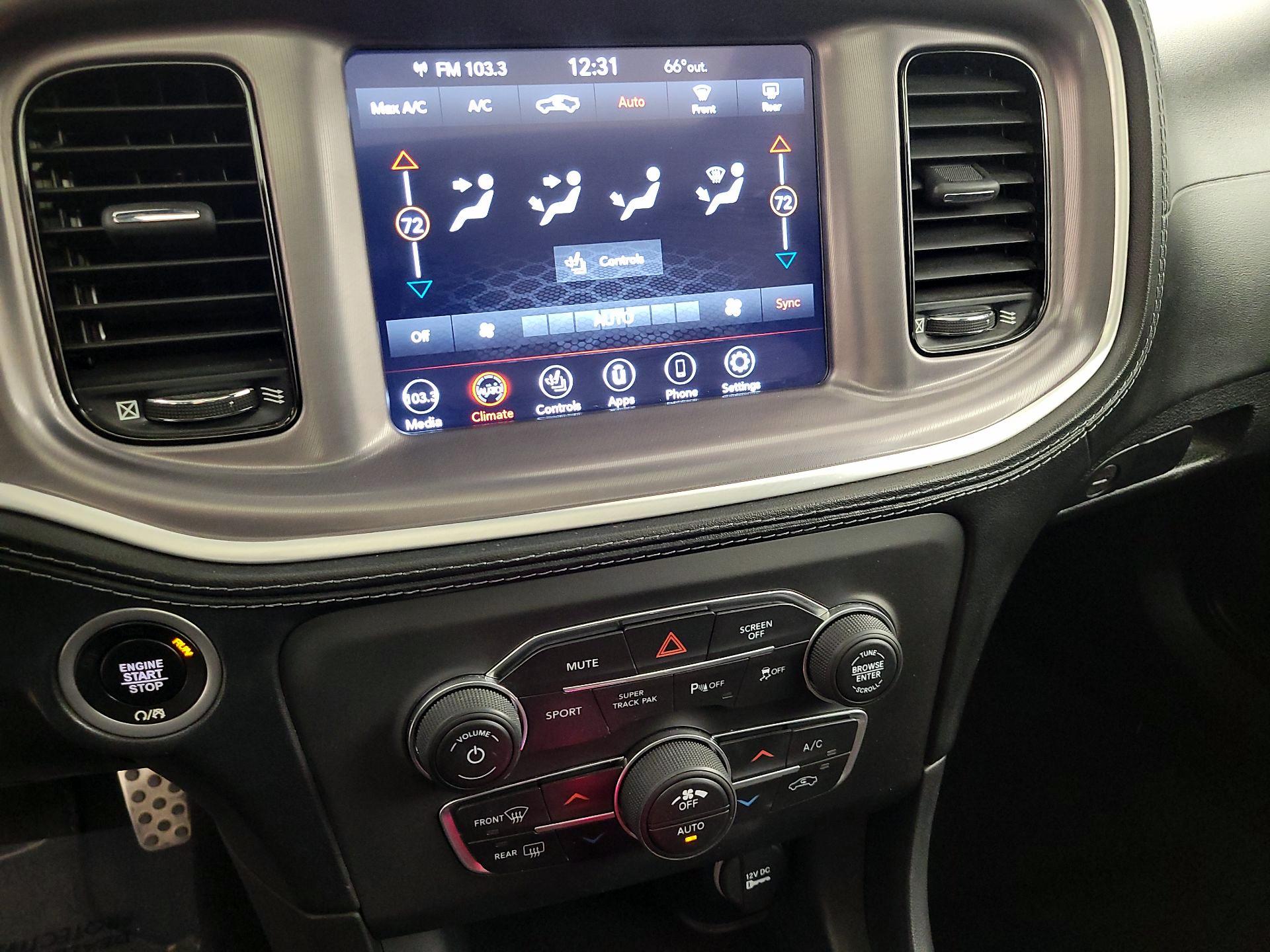 Thumbnail: 2020 Dodge Charger - 16