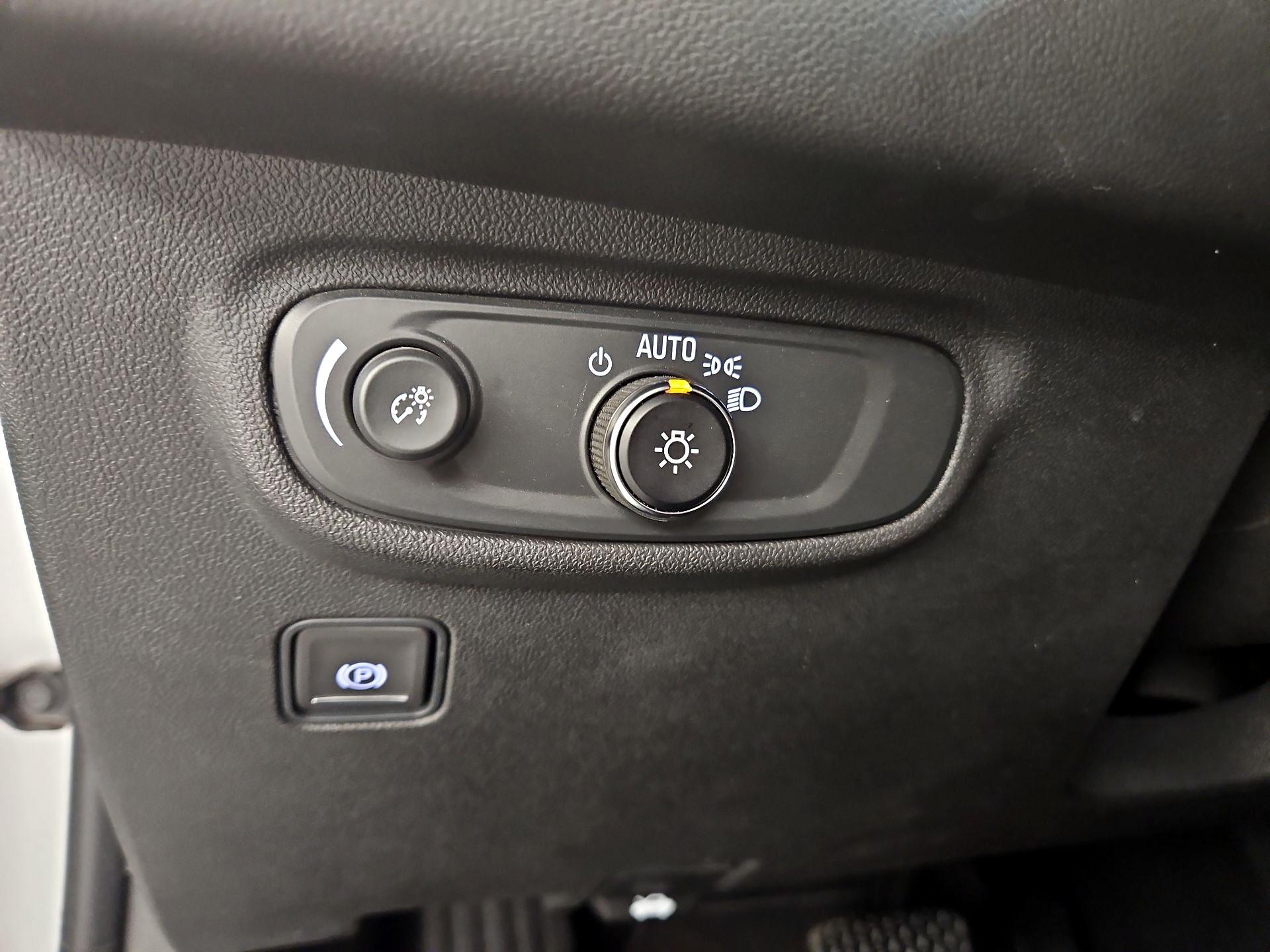 Thumbnail: 2022 GMC Terrain - 13