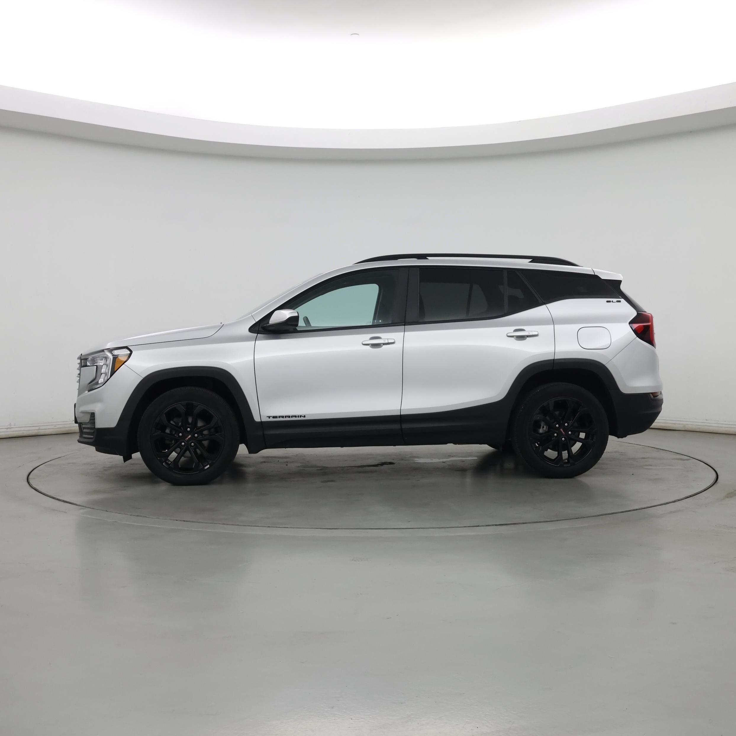 Thumbnail: 2022 GMC Terrain - 3