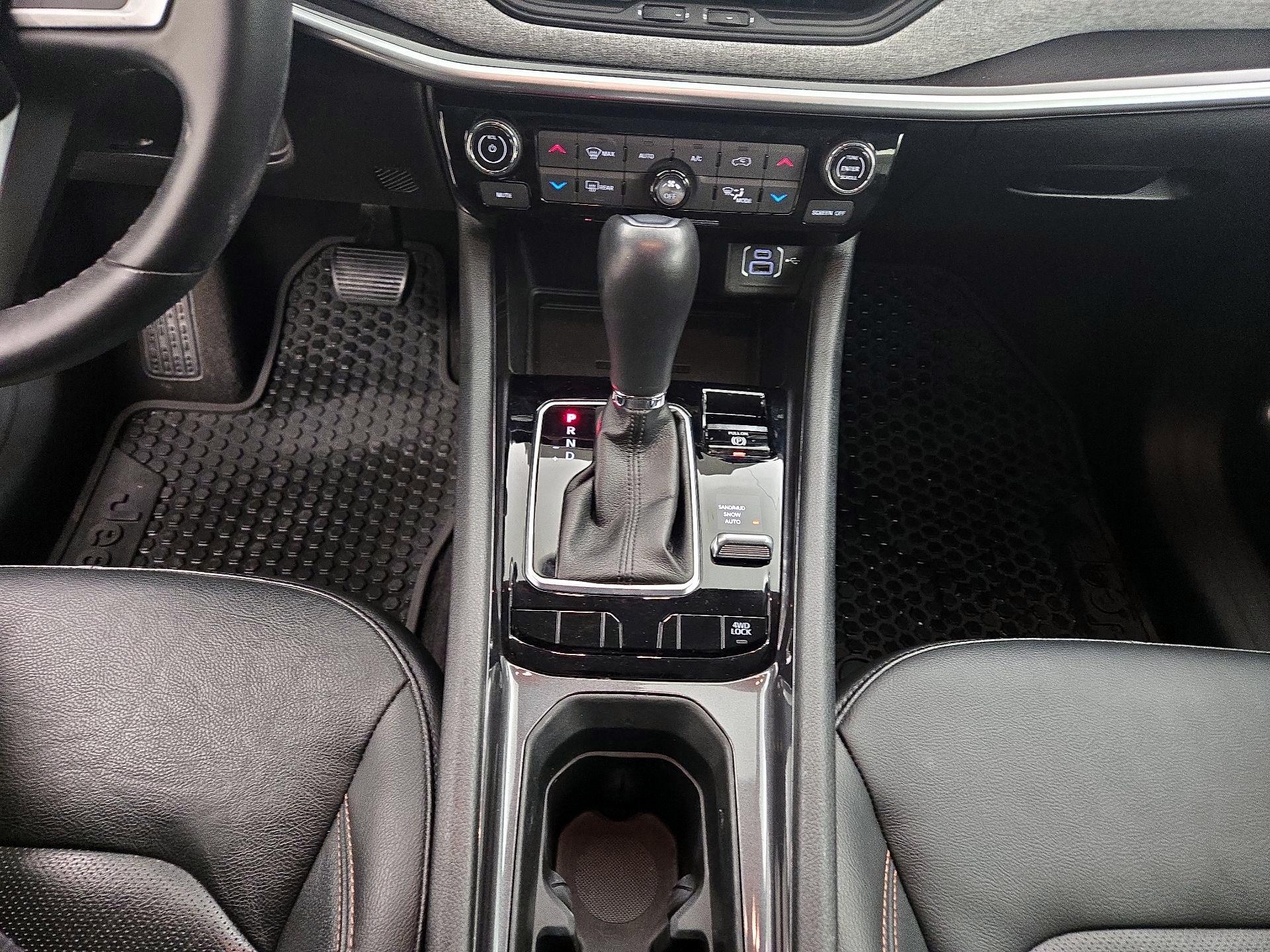 Thumbnail: 2022 Jeep Compass - 17