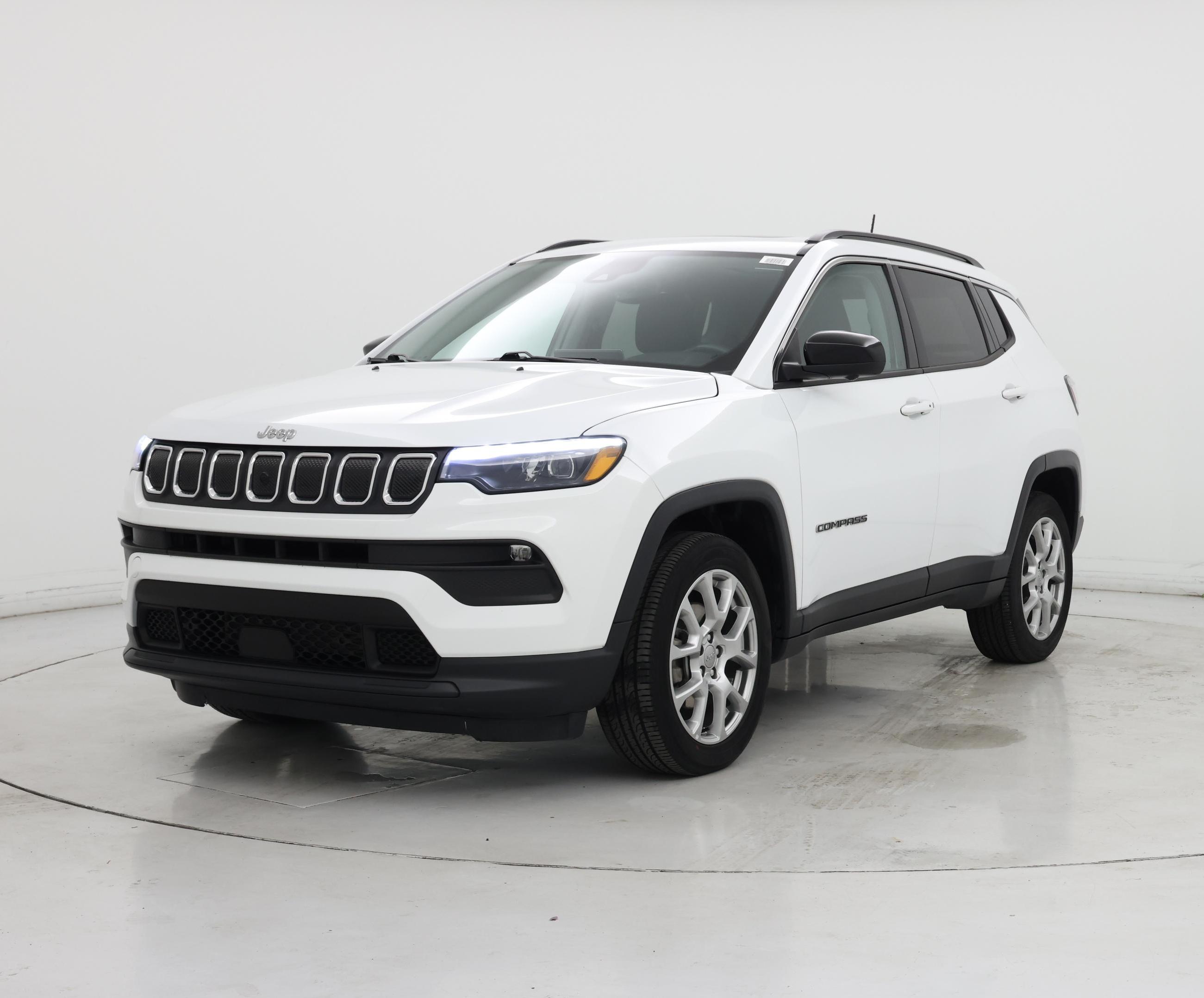 Thumbnail: 2022 Jeep Compass - 4