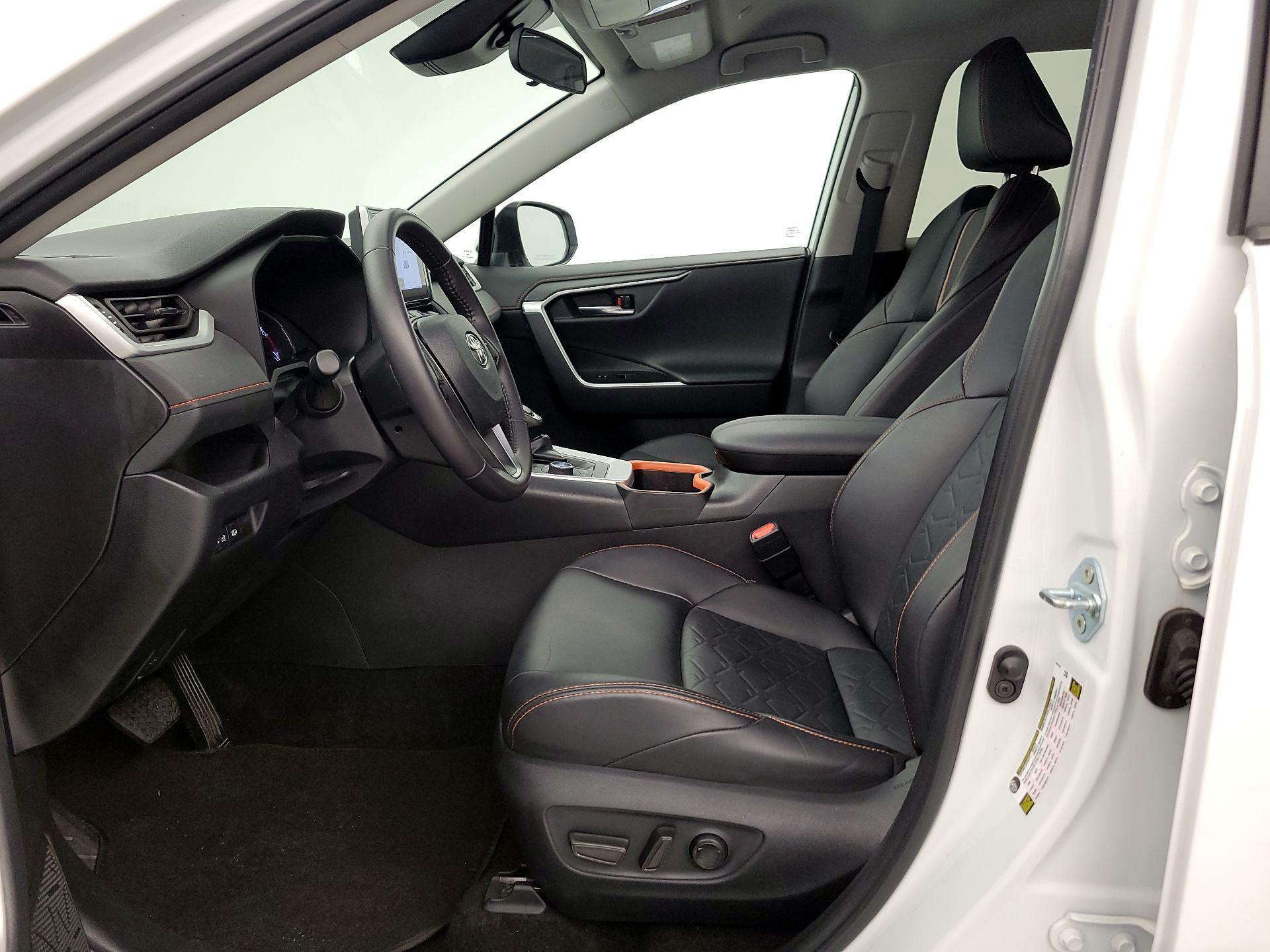 Thumbnail: 2024 Toyota RAV4 - 11