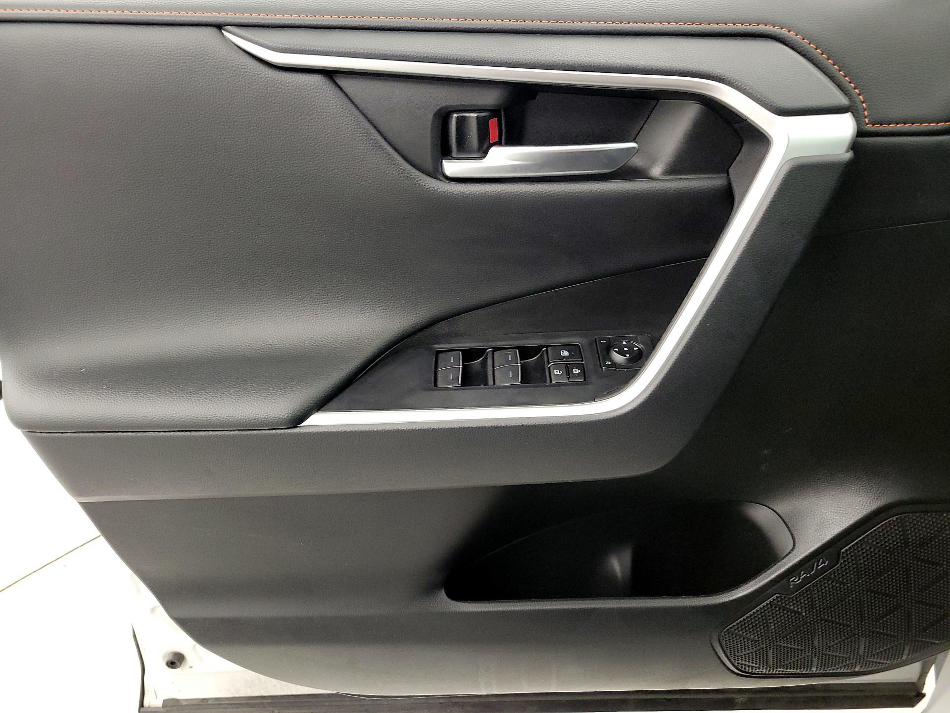 Thumbnail: 2024 Toyota RAV4 - 12