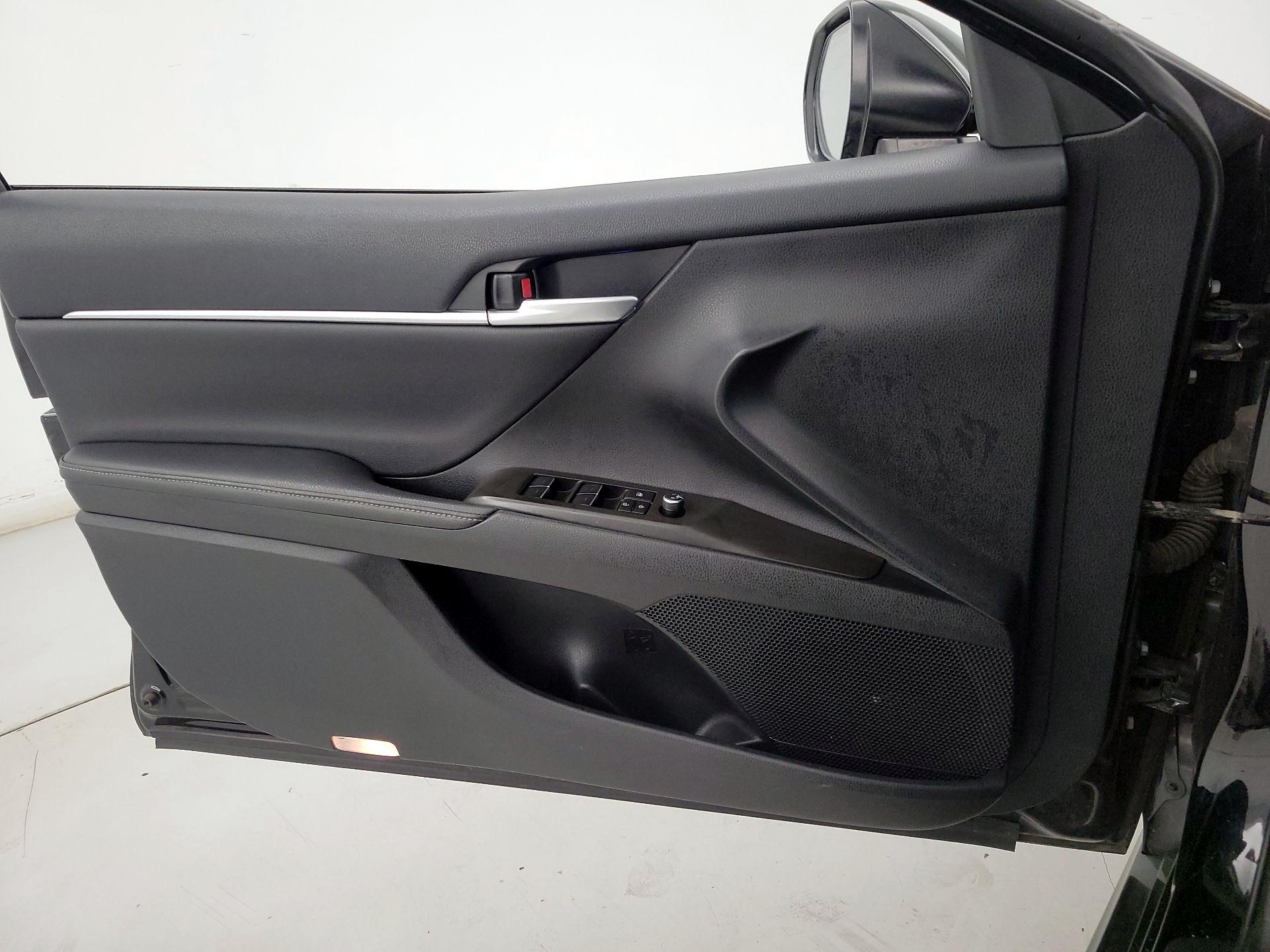 Thumbnail: 2023 Toyota Camry - 12