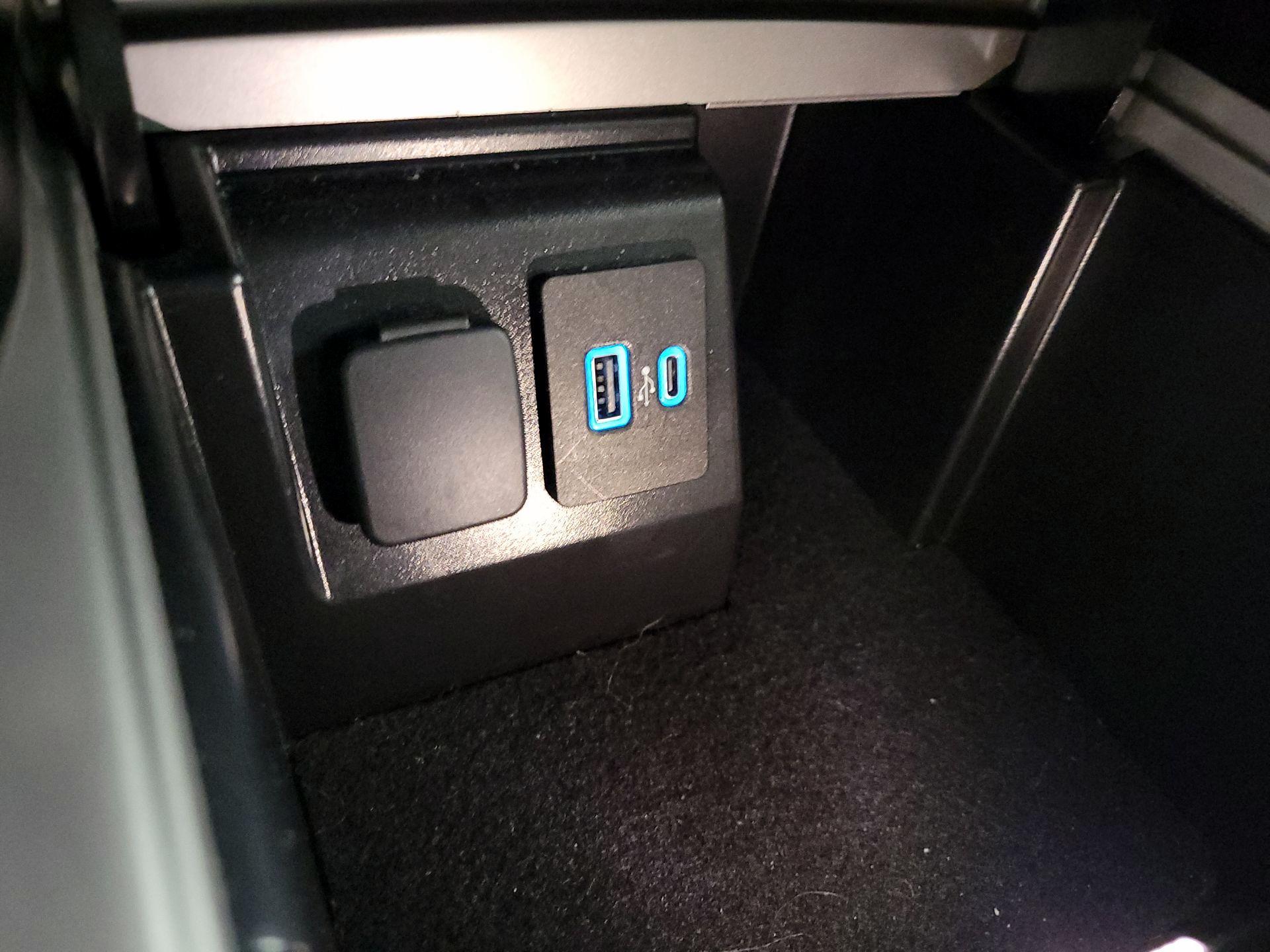 Thumbnail: 2024 Ford Explorer - 19