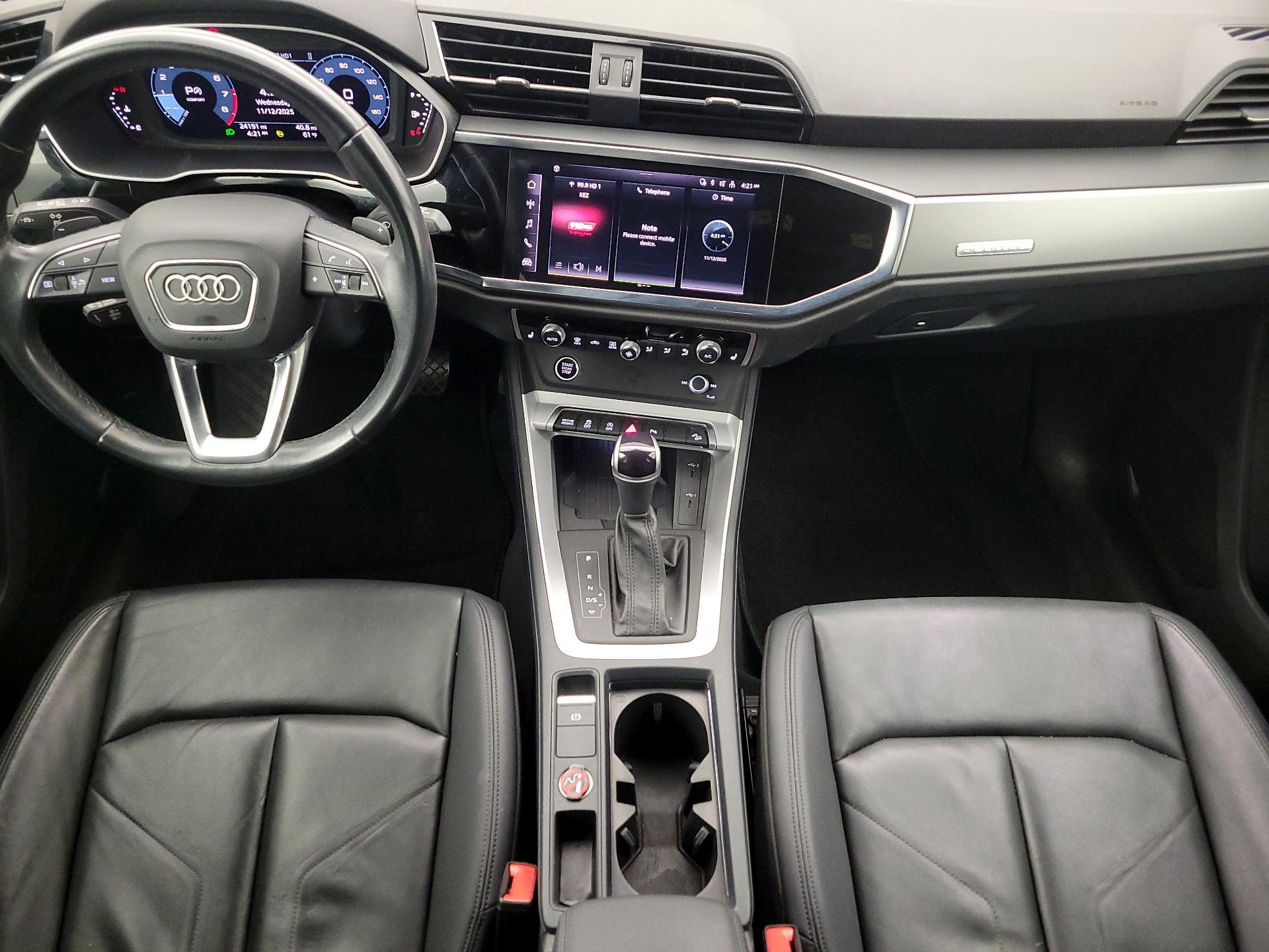 Thumbnail: 2024 Audi Q3 - 9