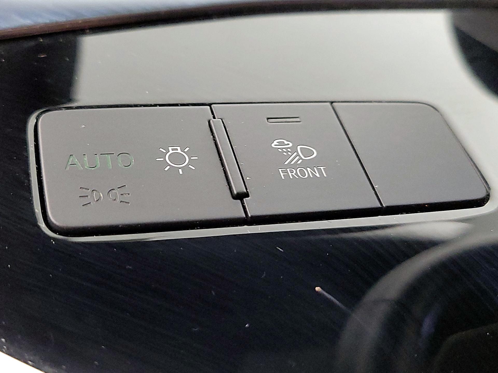 Thumbnail: 2024 Audi Q3 - 13