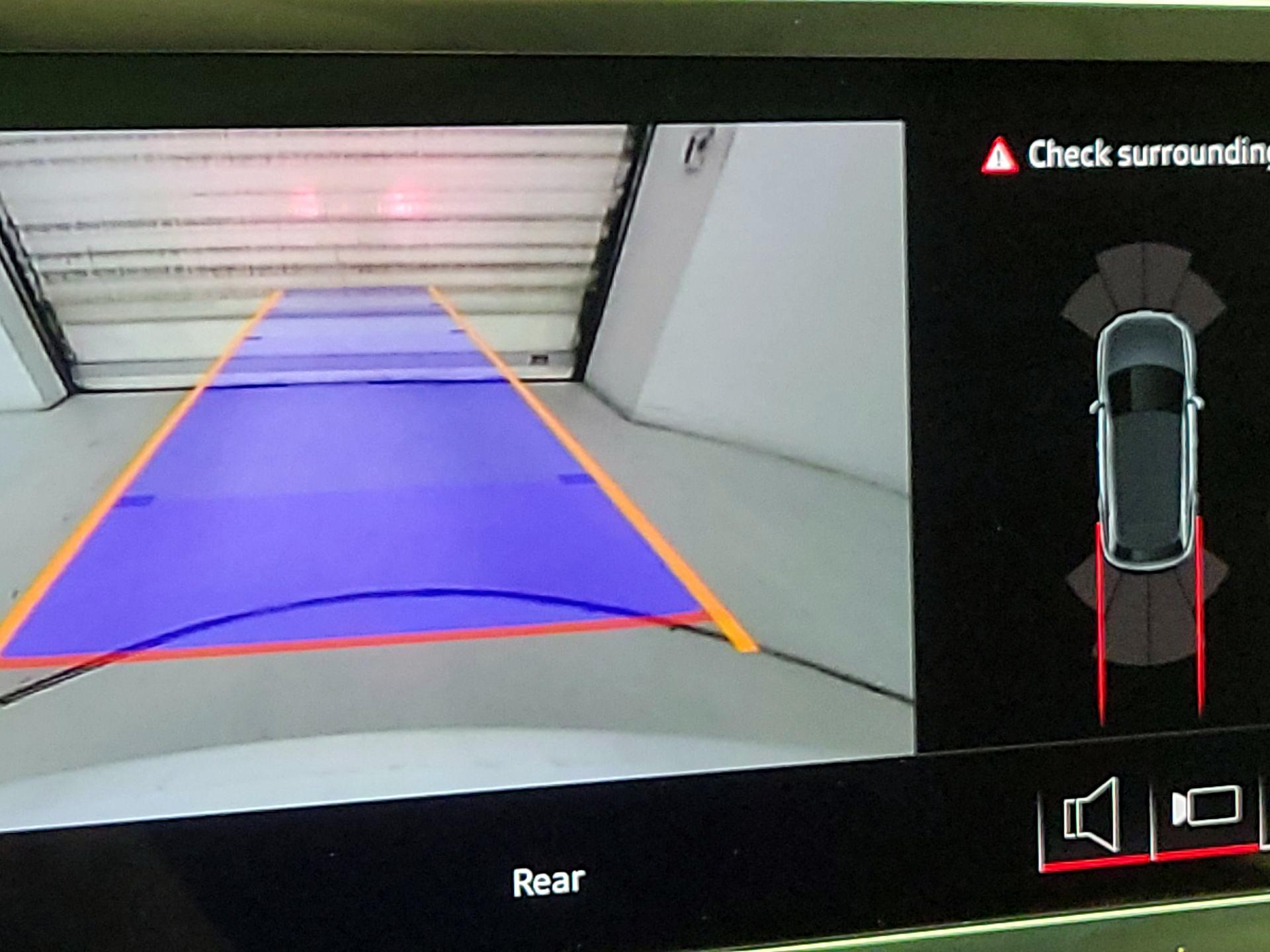 Thumbnail: 2024 Audi Q3 - 14