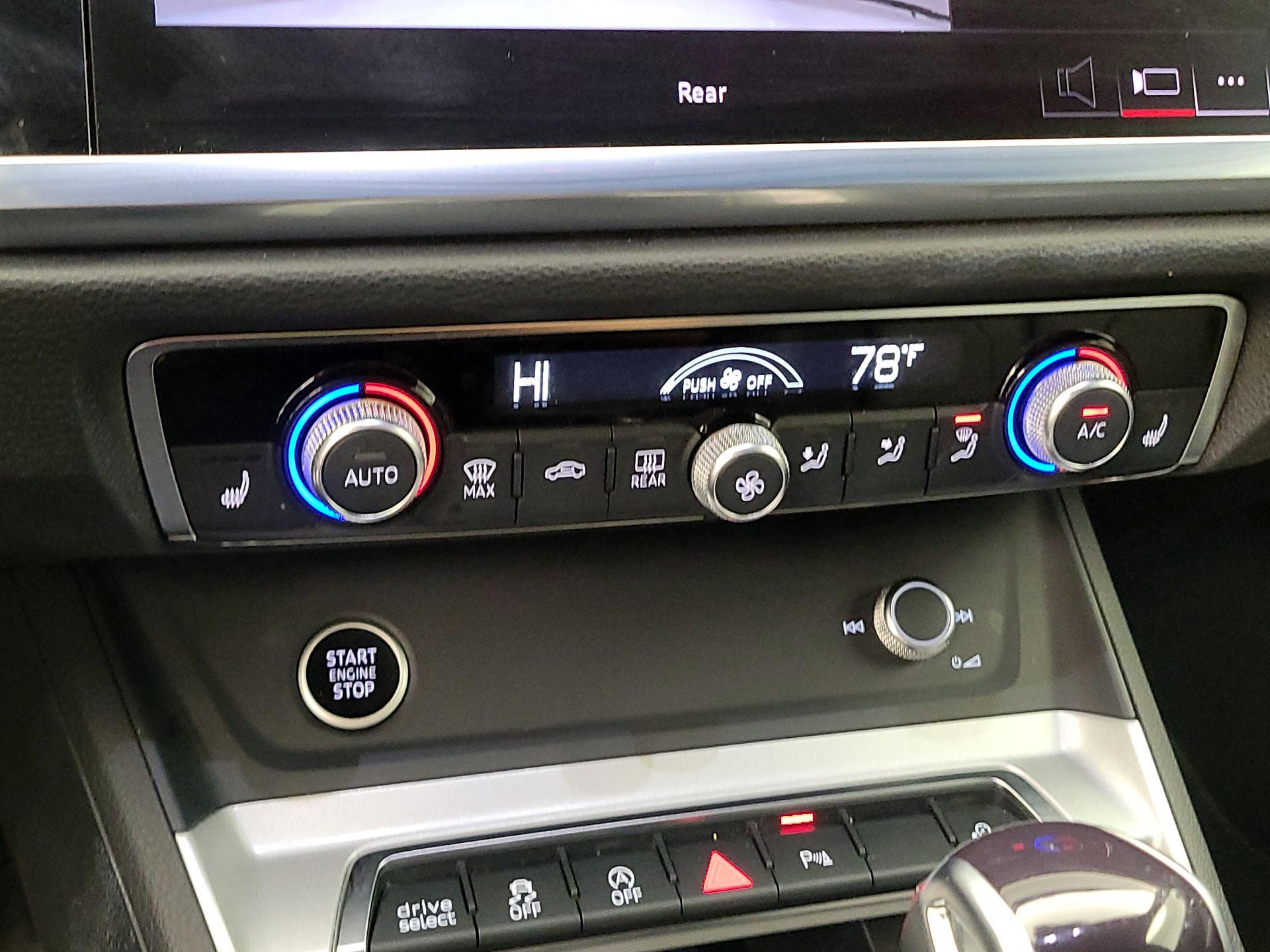 Thumbnail: 2024 Audi Q3 - 16