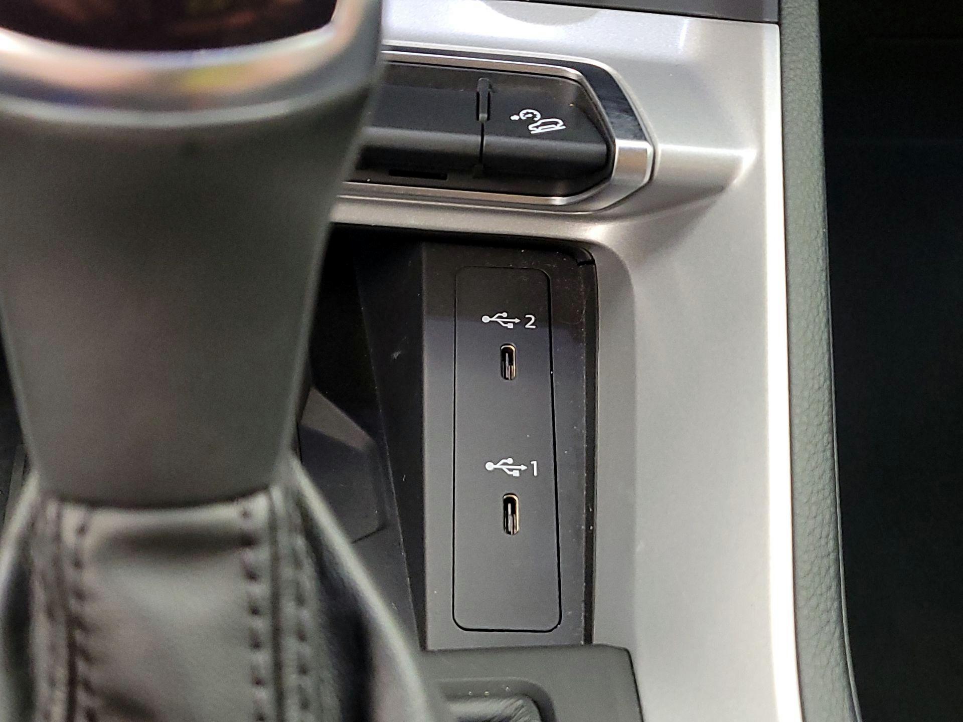 Thumbnail: 2024 Audi Q3 - 18