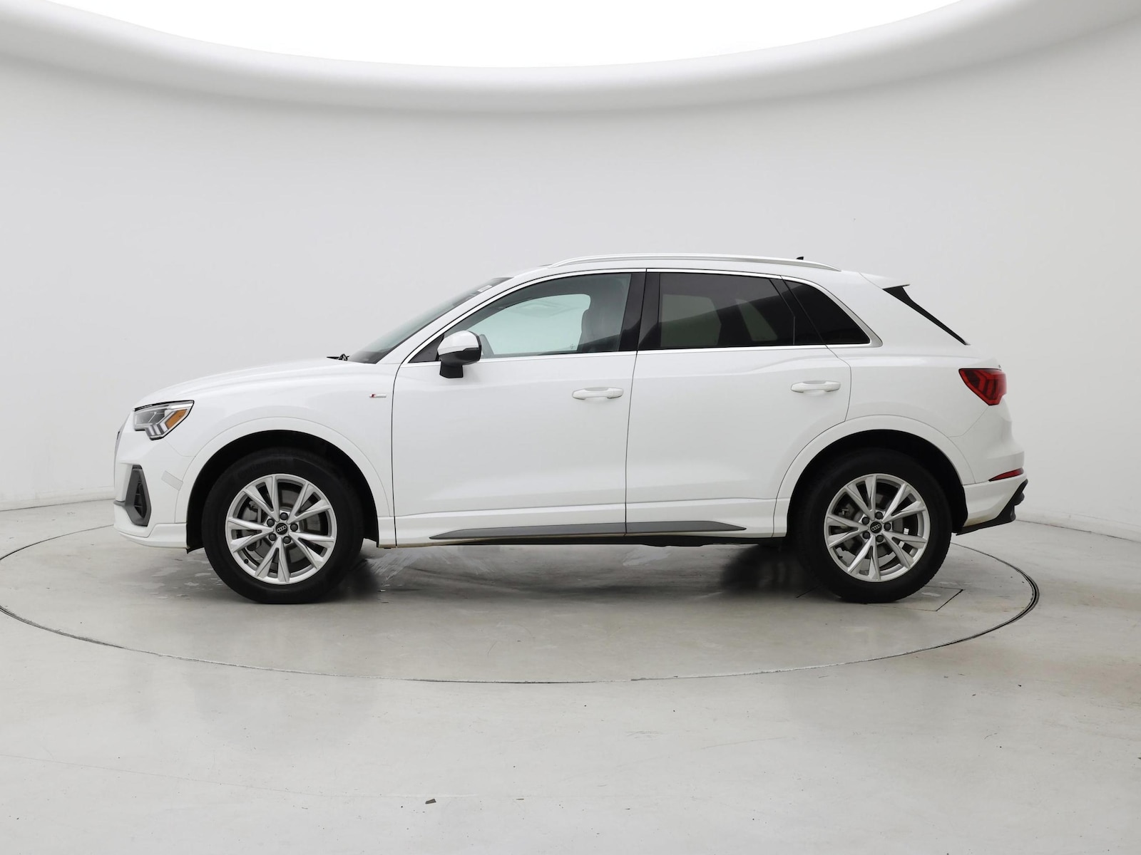 2024 Audi Q3 S Line Premium - Photo 4