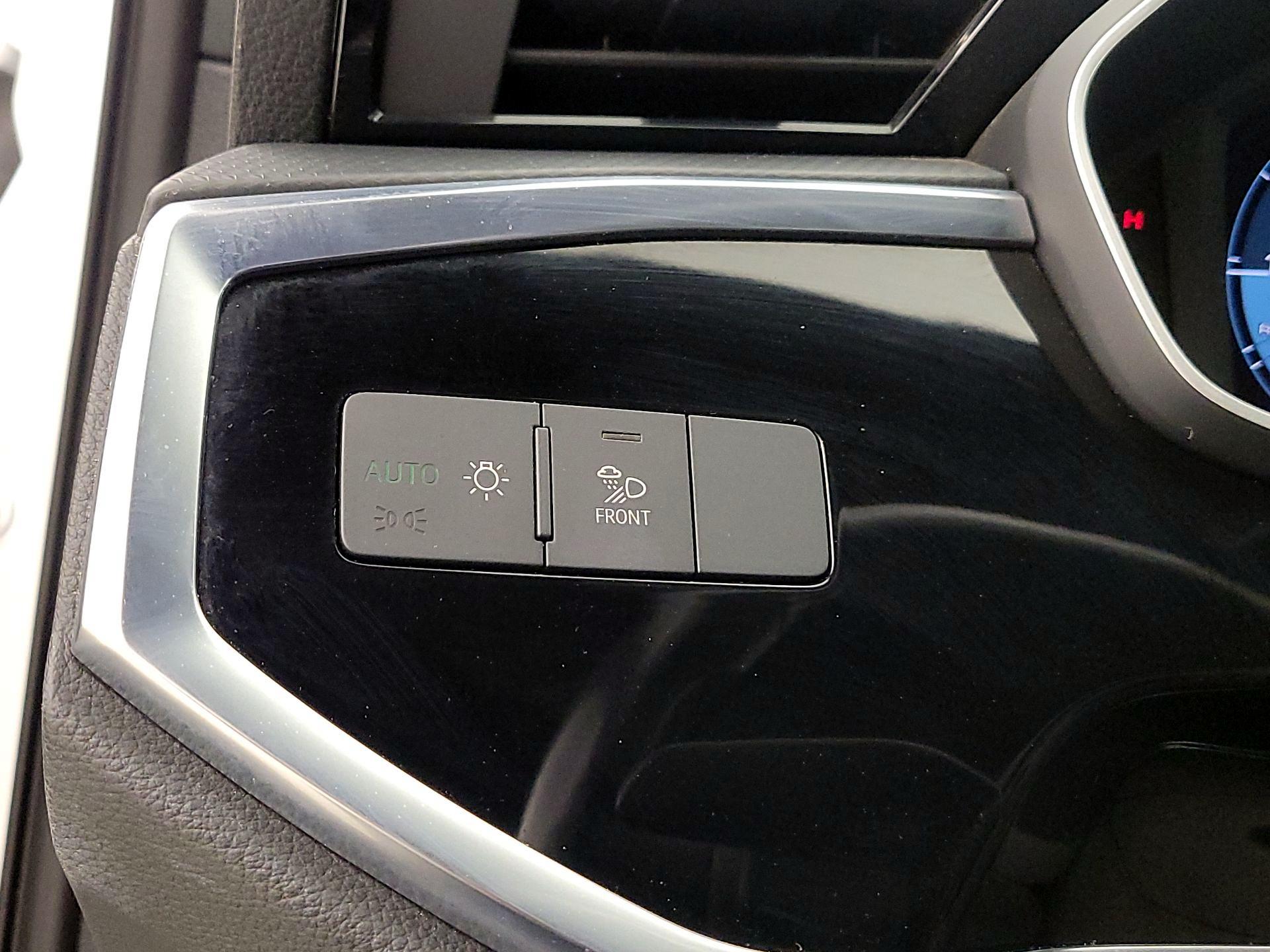 Thumbnail: 2024 Audi Q3 - 13