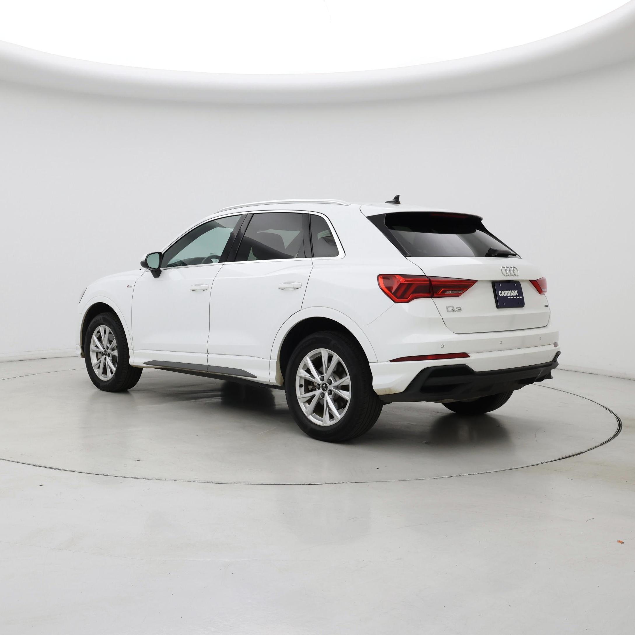 Thumbnail: 2024 Audi Q3 - 2