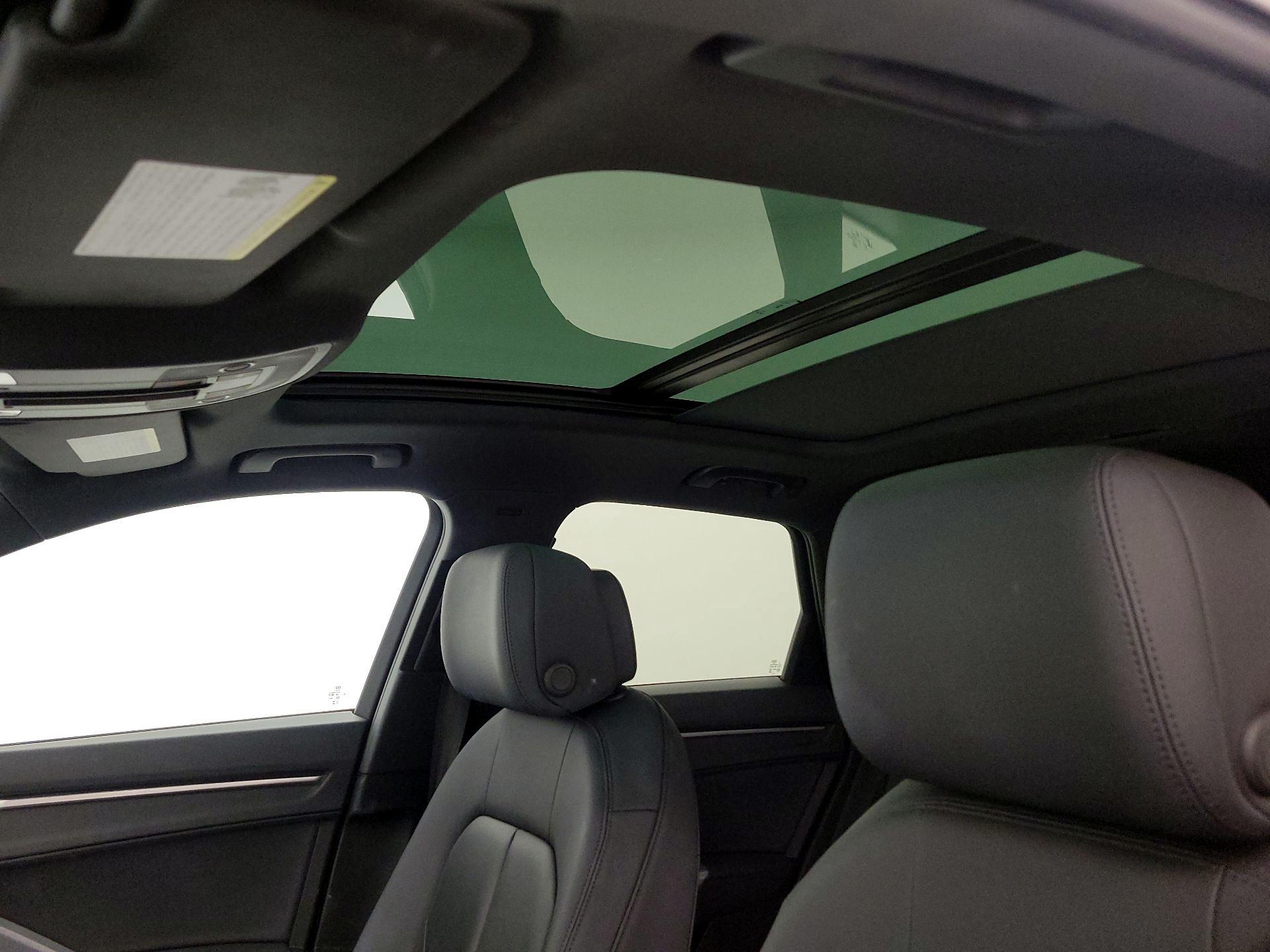 Thumbnail: 2024 Audi Q3 - 19