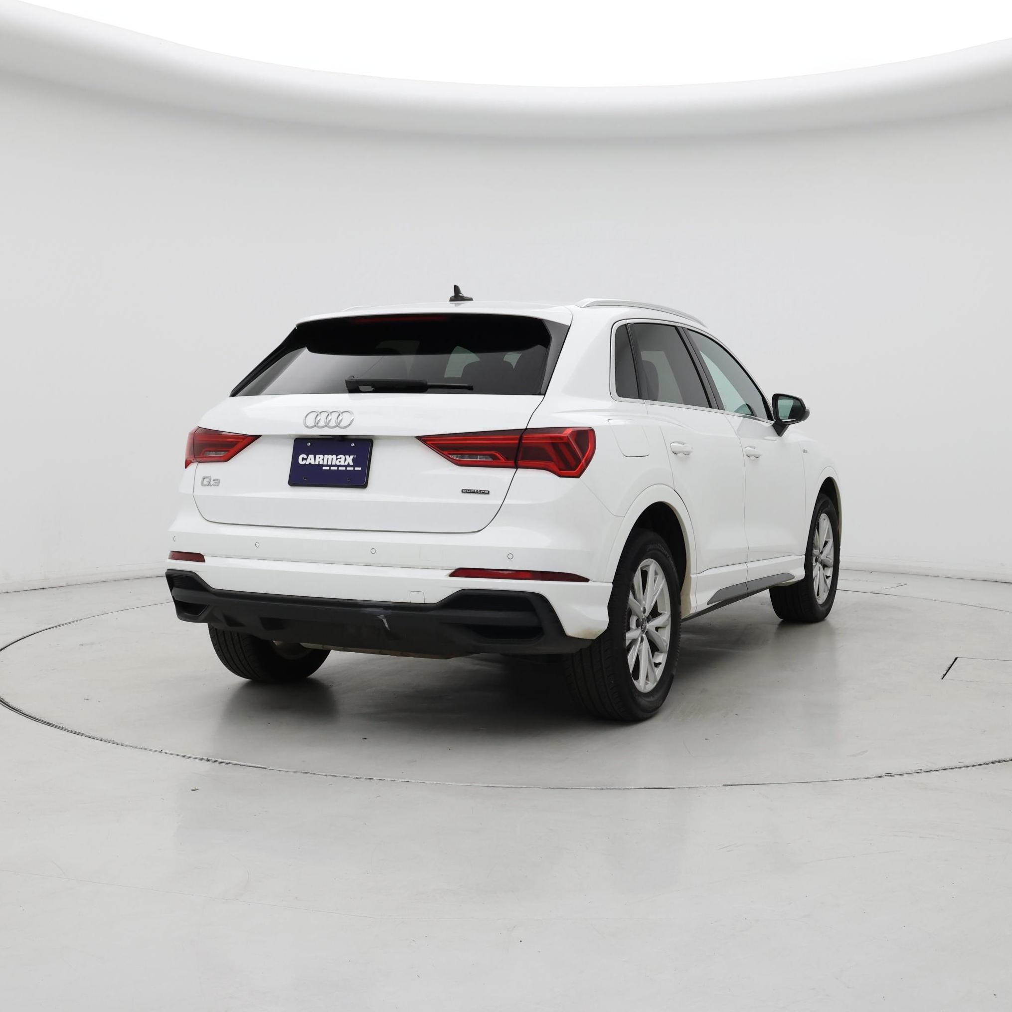 Thumbnail: 2024 Audi Q3 - 8