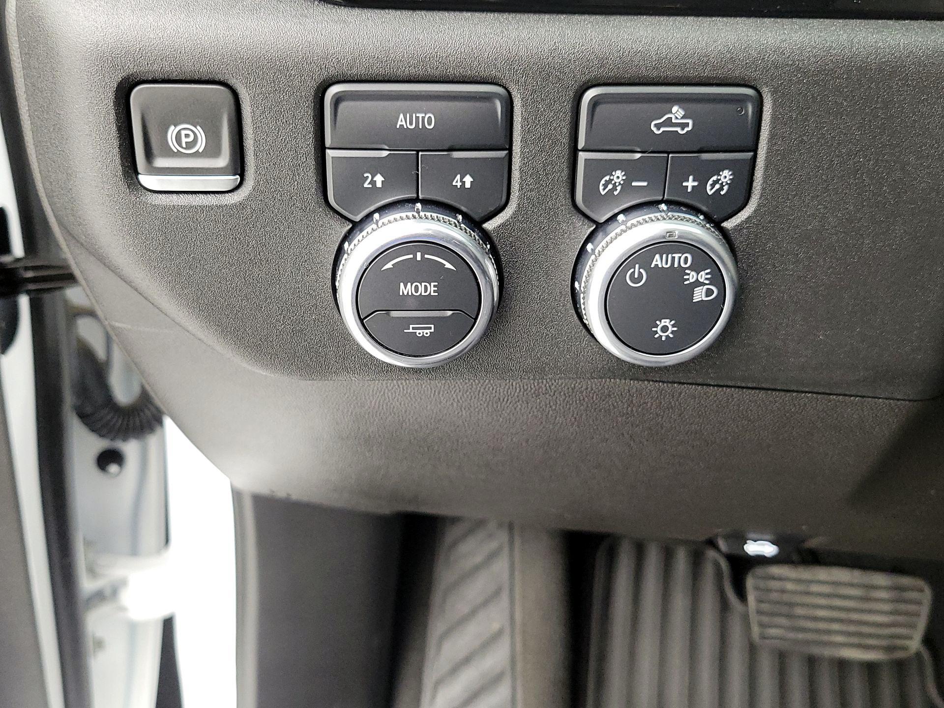 Thumbnail: 2024 GMC Sierra 1500 - 13