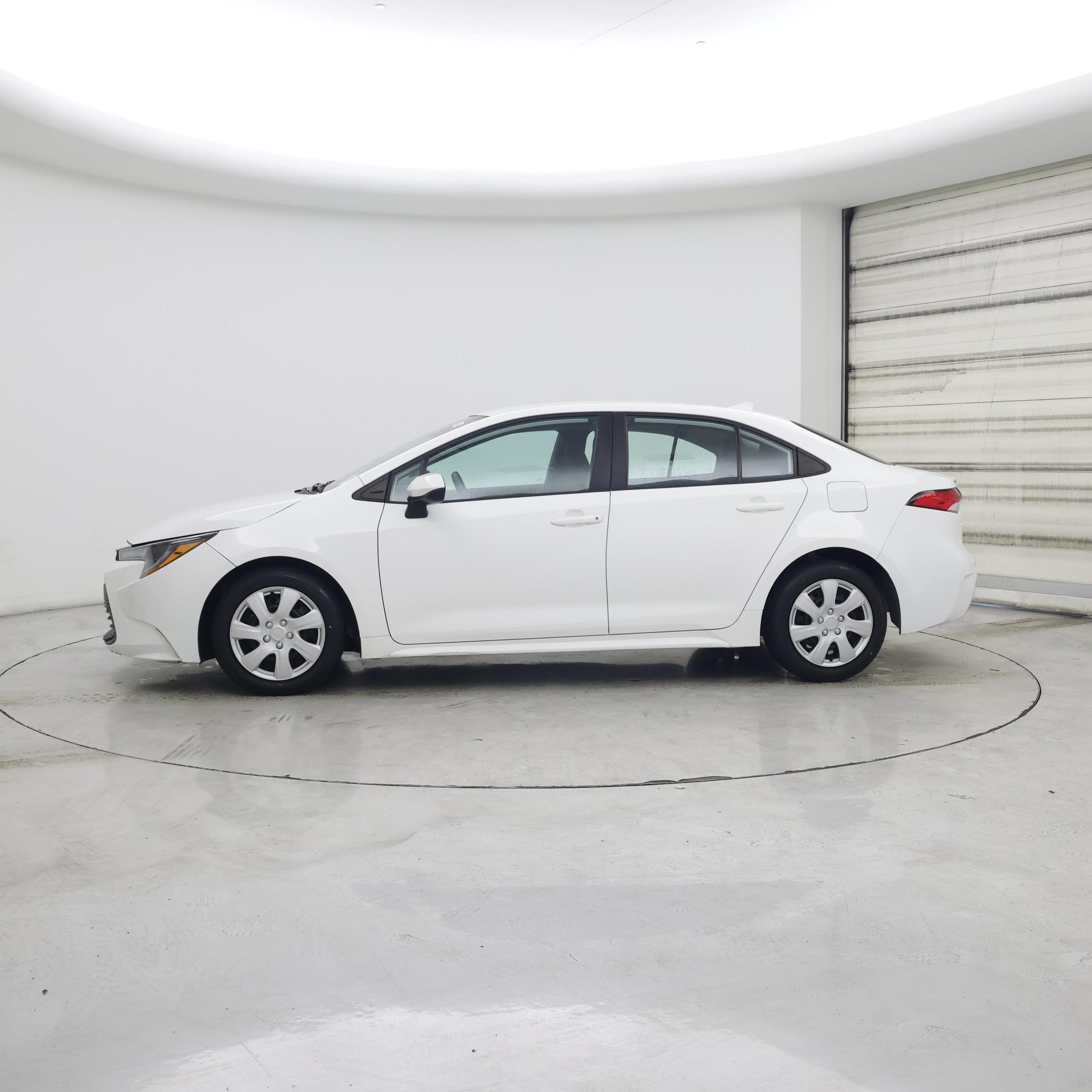 Thumbnail: 2024 Toyota Corolla - 3