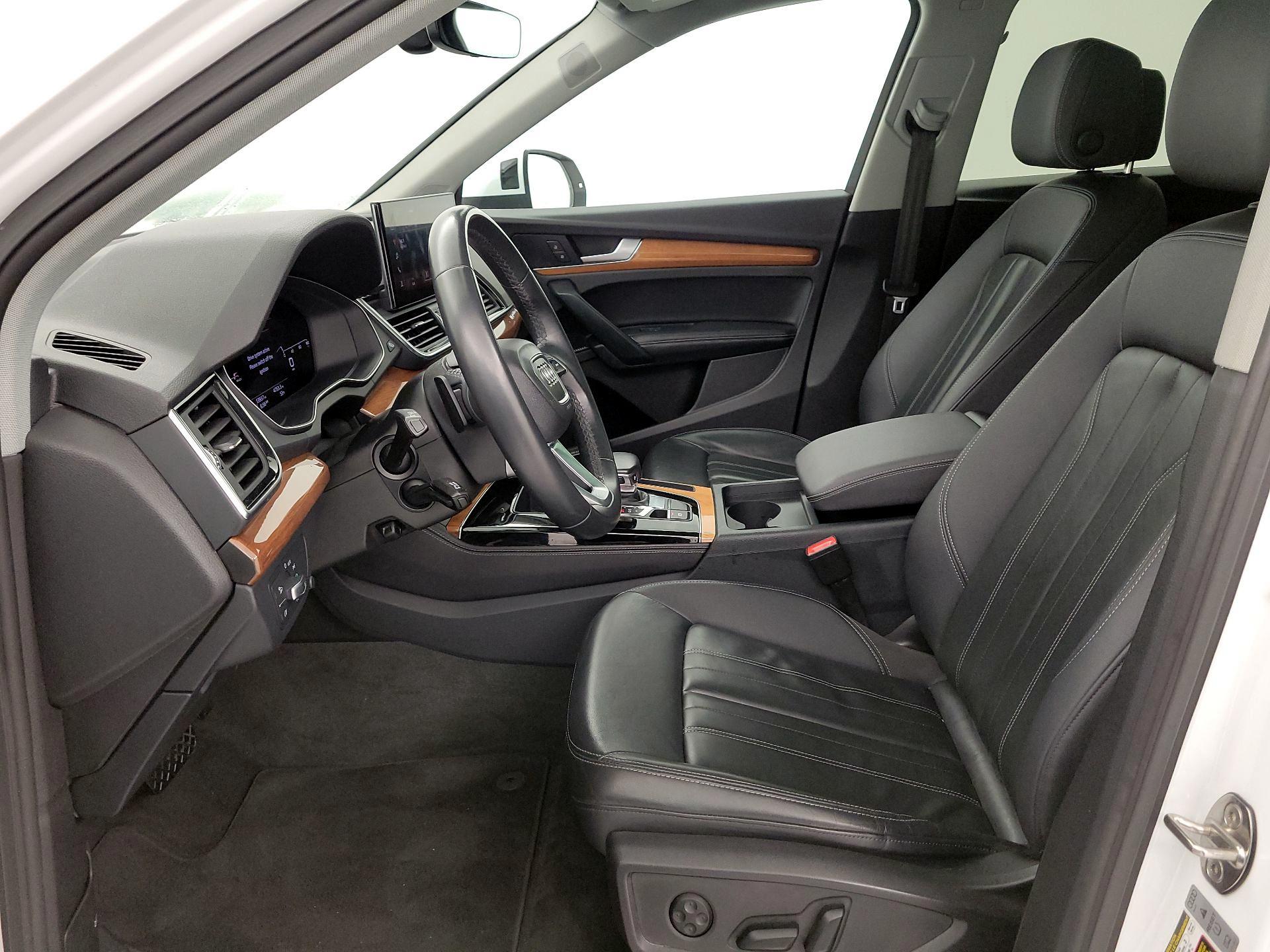 Thumbnail: 2023 Audi Q5 - 11